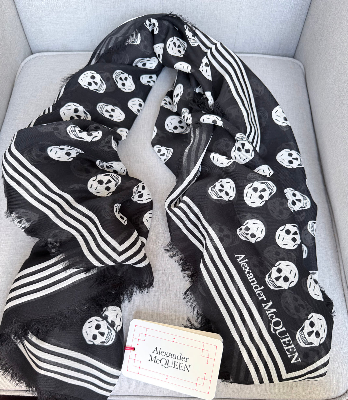 Alexander McQueen Modal Biker Skull Scarf – Black & Ivory – Brand New with Tags