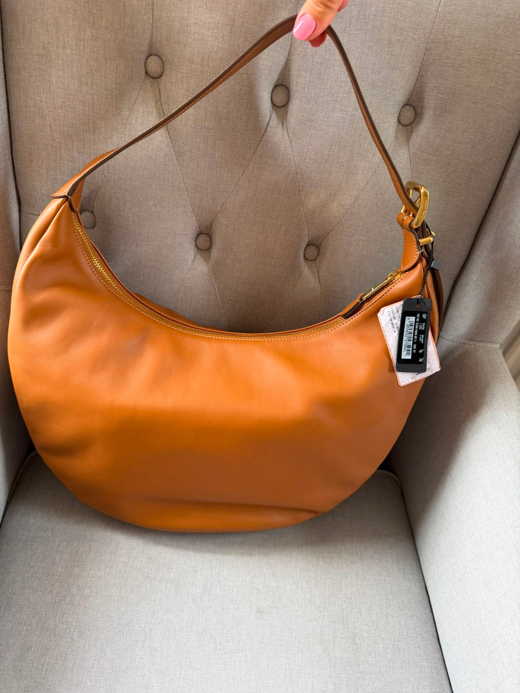 Miu Miu
Logo Plaque Shoulder Bag