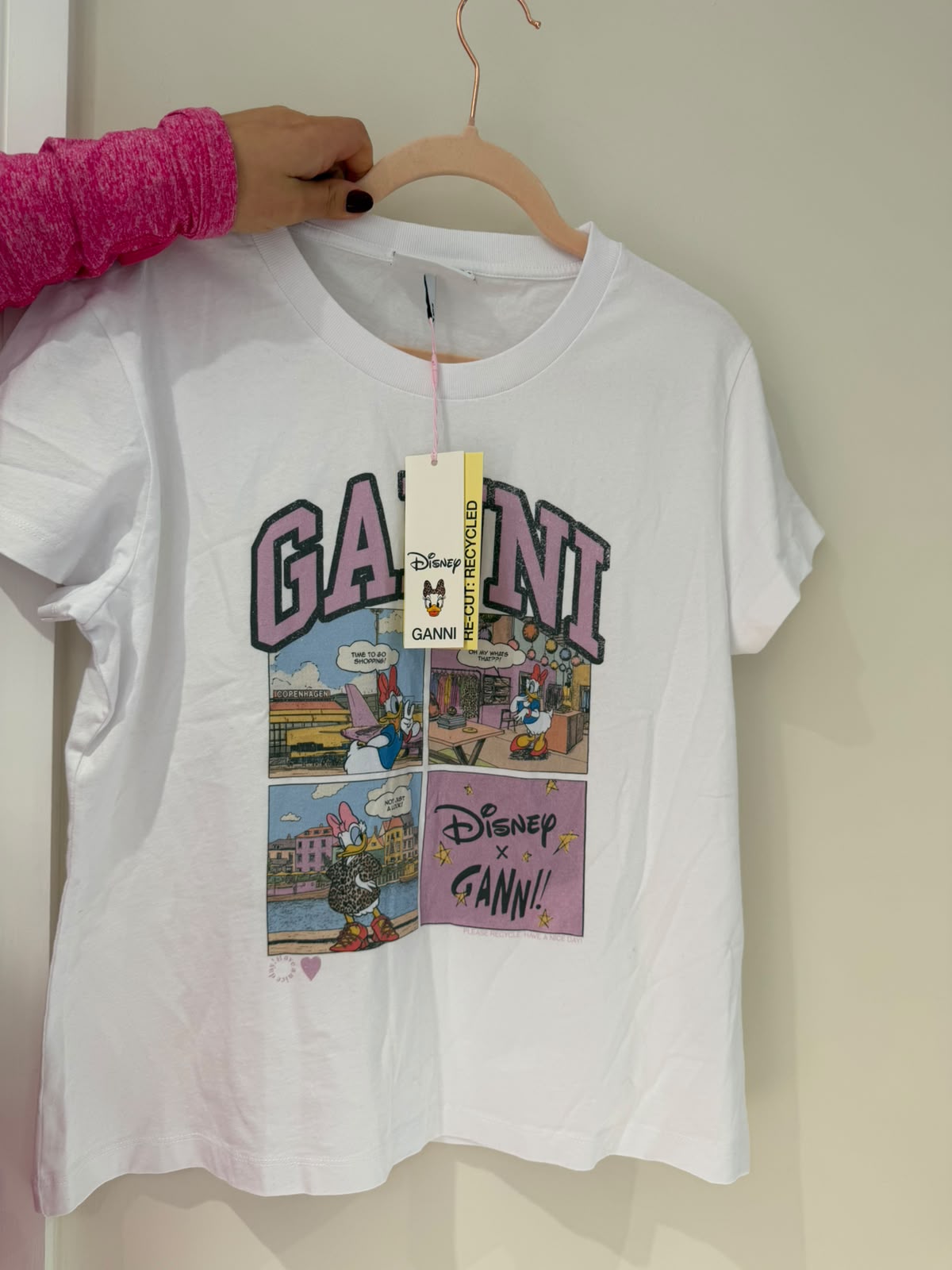Ganni Disney Daisy Duck baby fit t-shirt -XL -New with tags