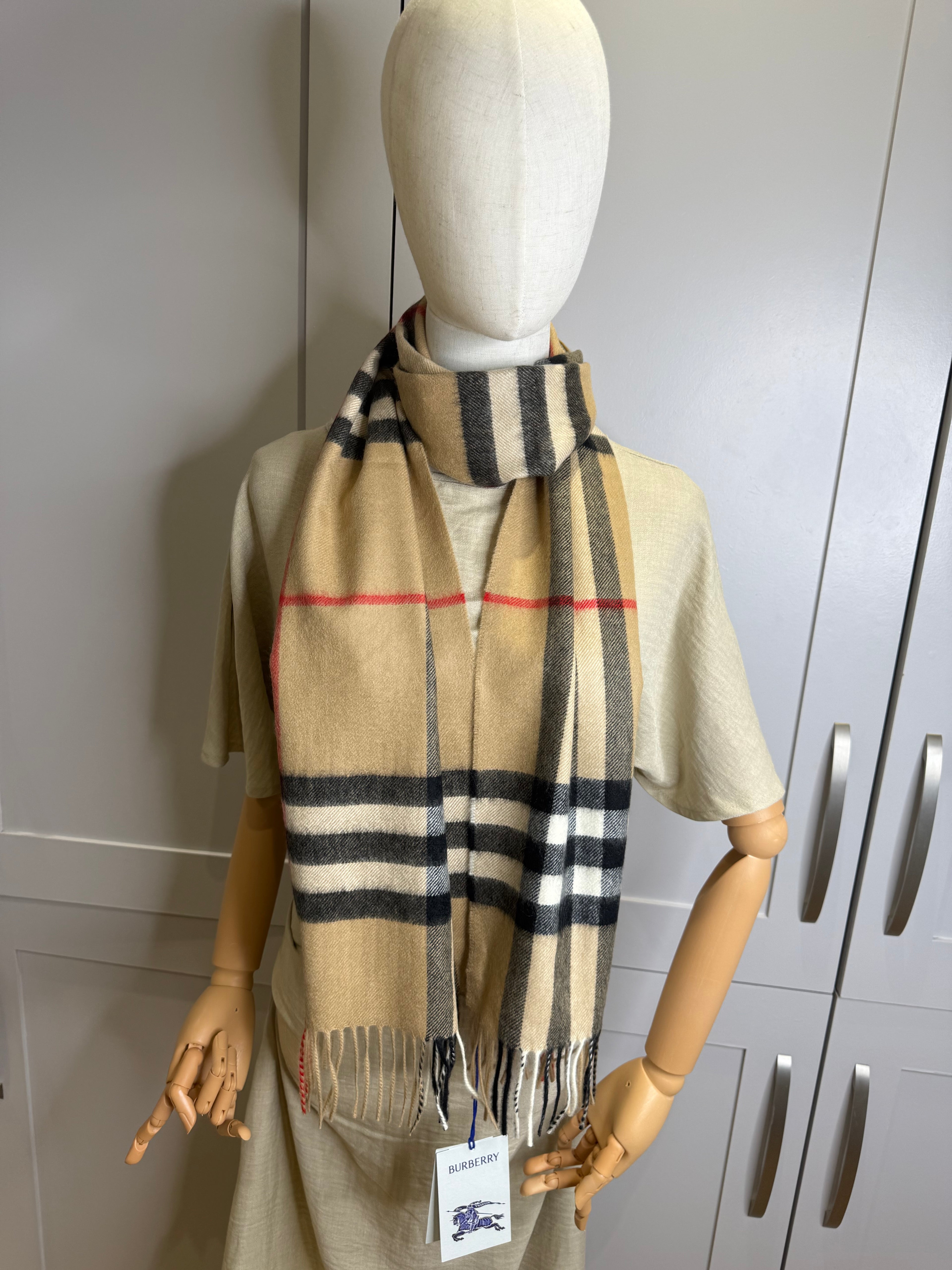 New With Tags Burberry Classic Check Cashmere Scarf - Beige