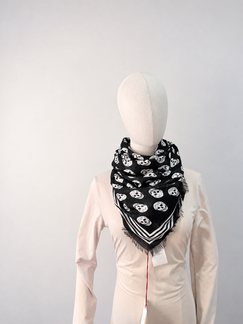 Alexander McQueen Modal Biker Skull Scarf – Black & Ivory – Brand New with Tags