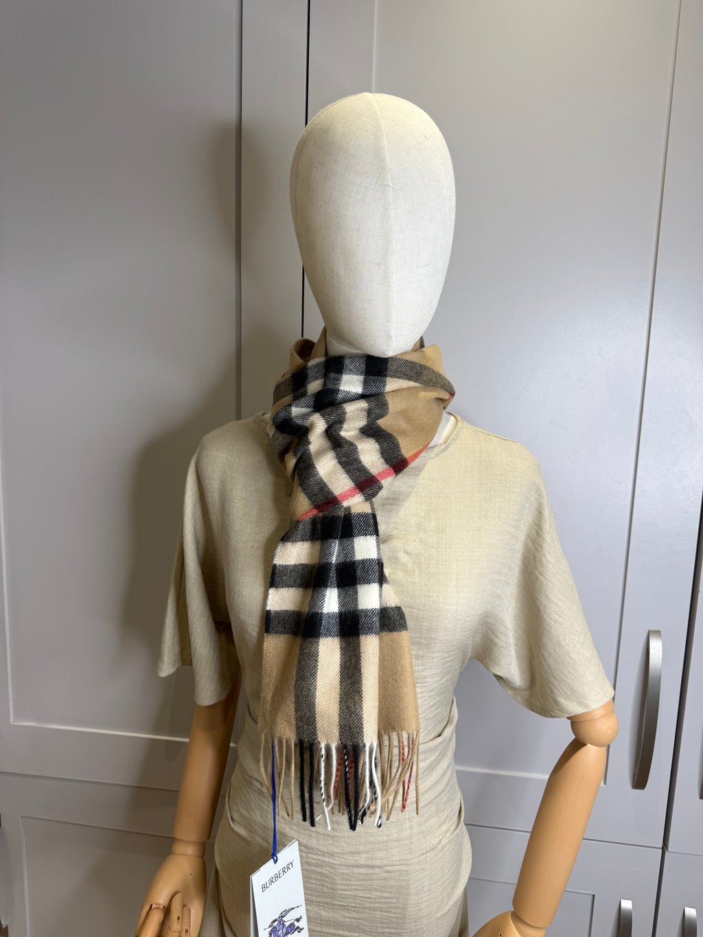 New With Tags Burberry Classic Check Cashmere Scarf - Beige