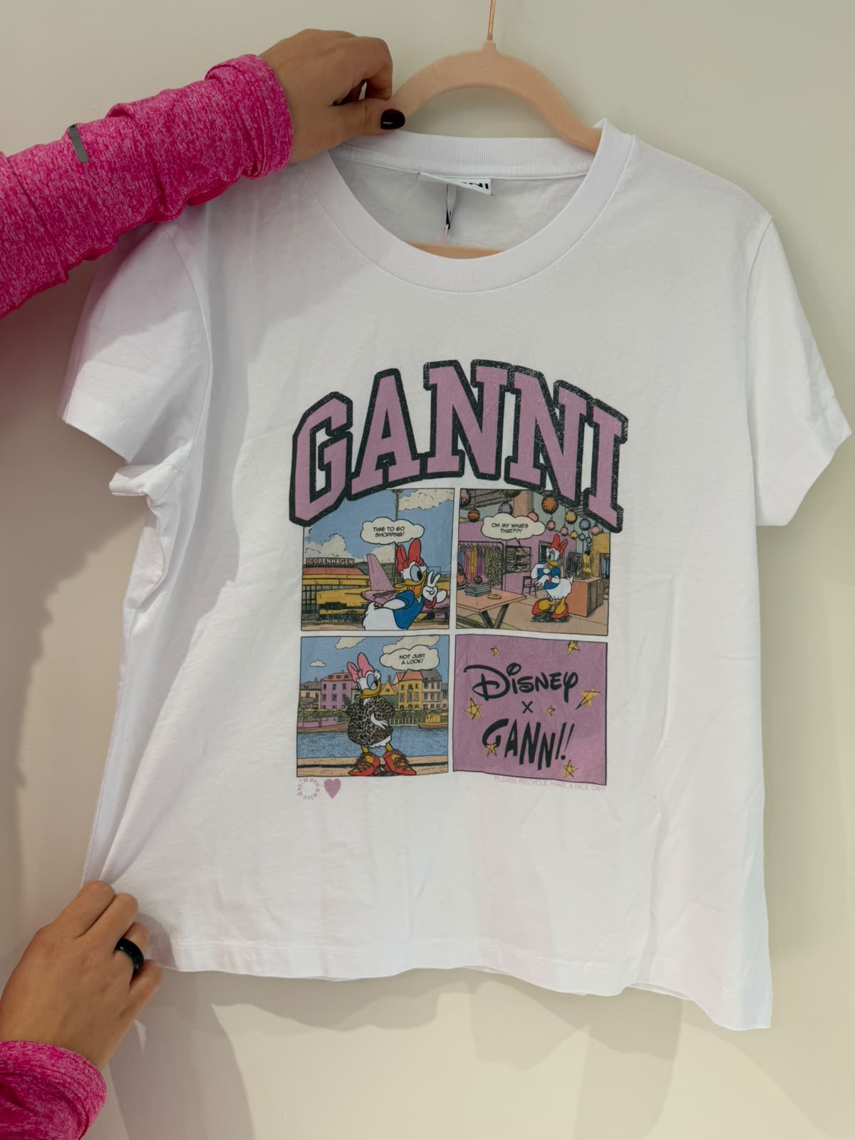 Ganni Disney Daisy Duck baby fit t-shirt -XL -New with tags