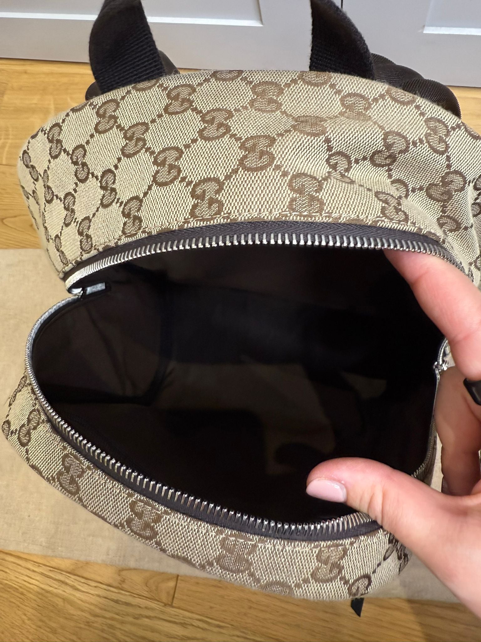 Gucci GG Supreme Canvas Zipped Backpack Discontinued Style | Authentic Designer Backpack