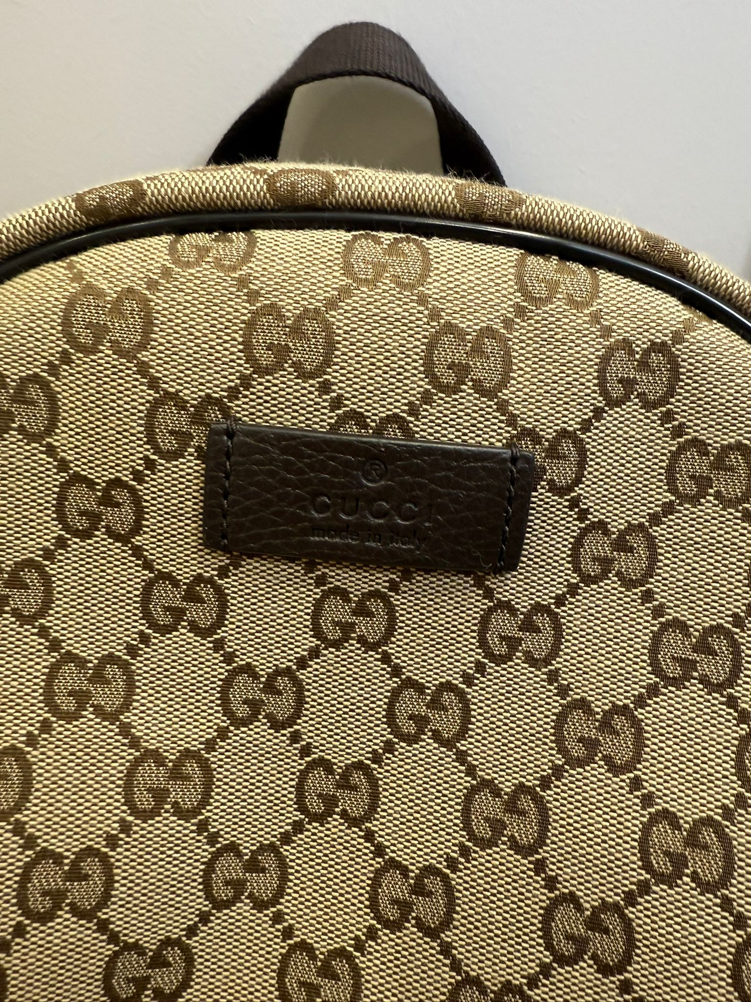 Gucci GG Supreme Canvas Zipped Backpack Discontinued Style | Authentic Designer Backpack