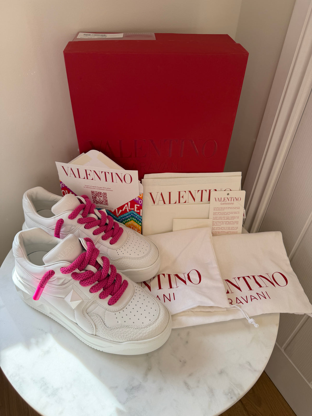 Valentino Garavani White Leather Trainees with Pink Laces - Eu 42