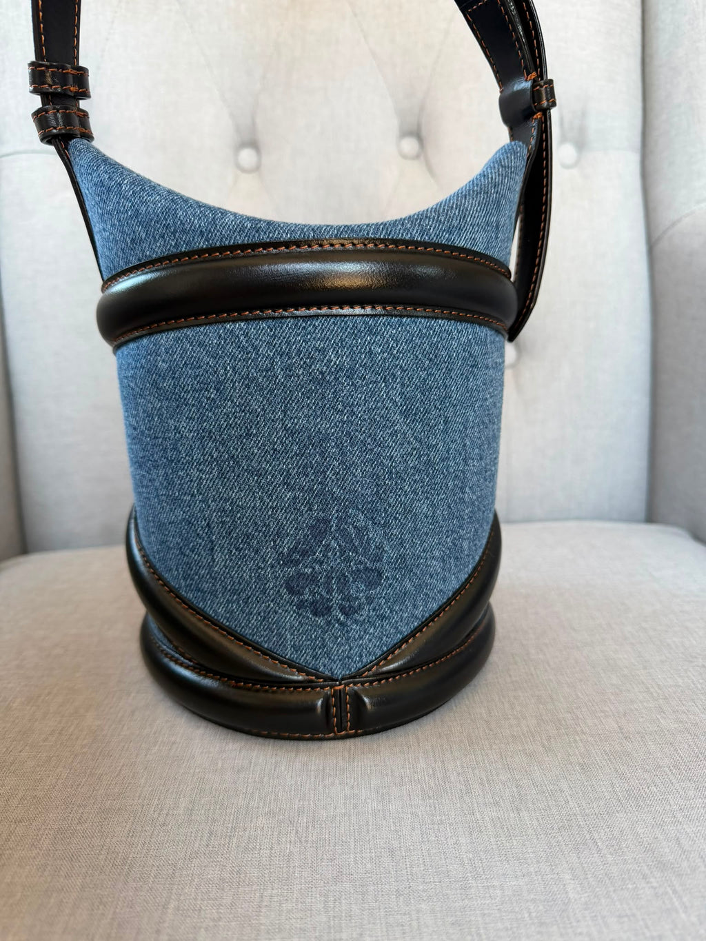 Alexander McQueen Small 'The Curve' Denim & Leather Bucket Bag – RRP £1250