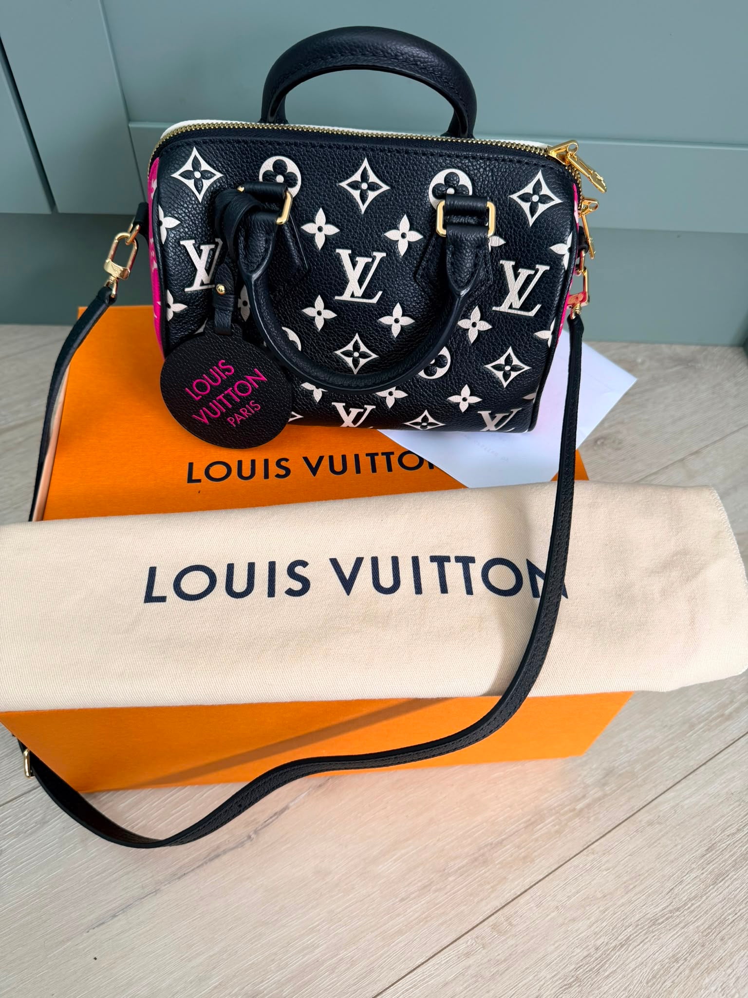 Pre owned Louis Vuitton Ltd edition speedy 20 empreinte leather black and white