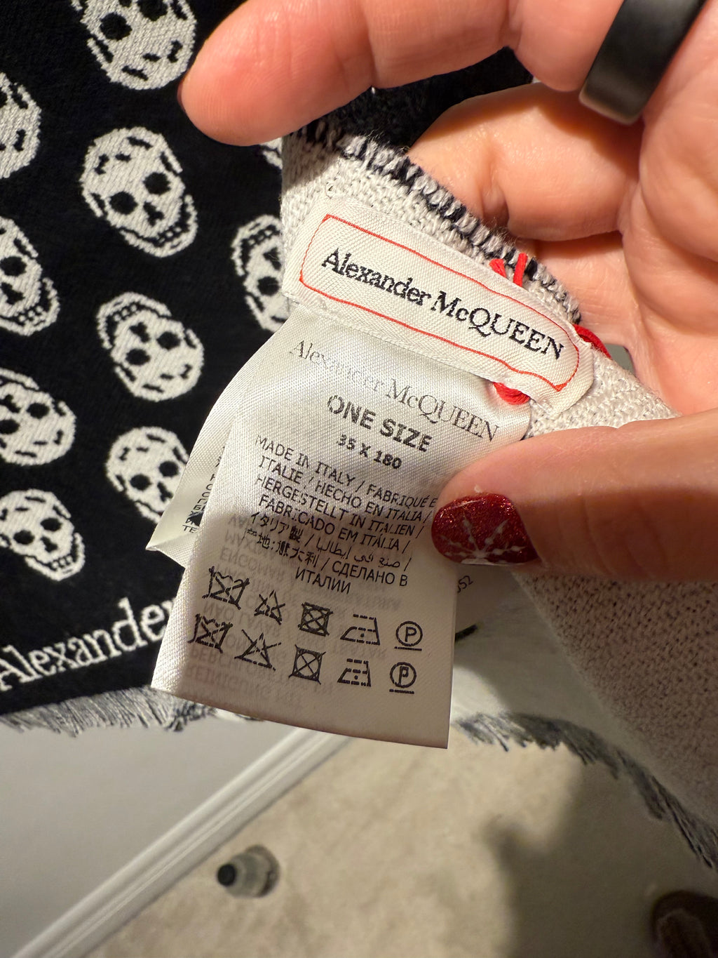 New Alexander McQueen Unisex All Over Skull Print Reversible Wool Scarf