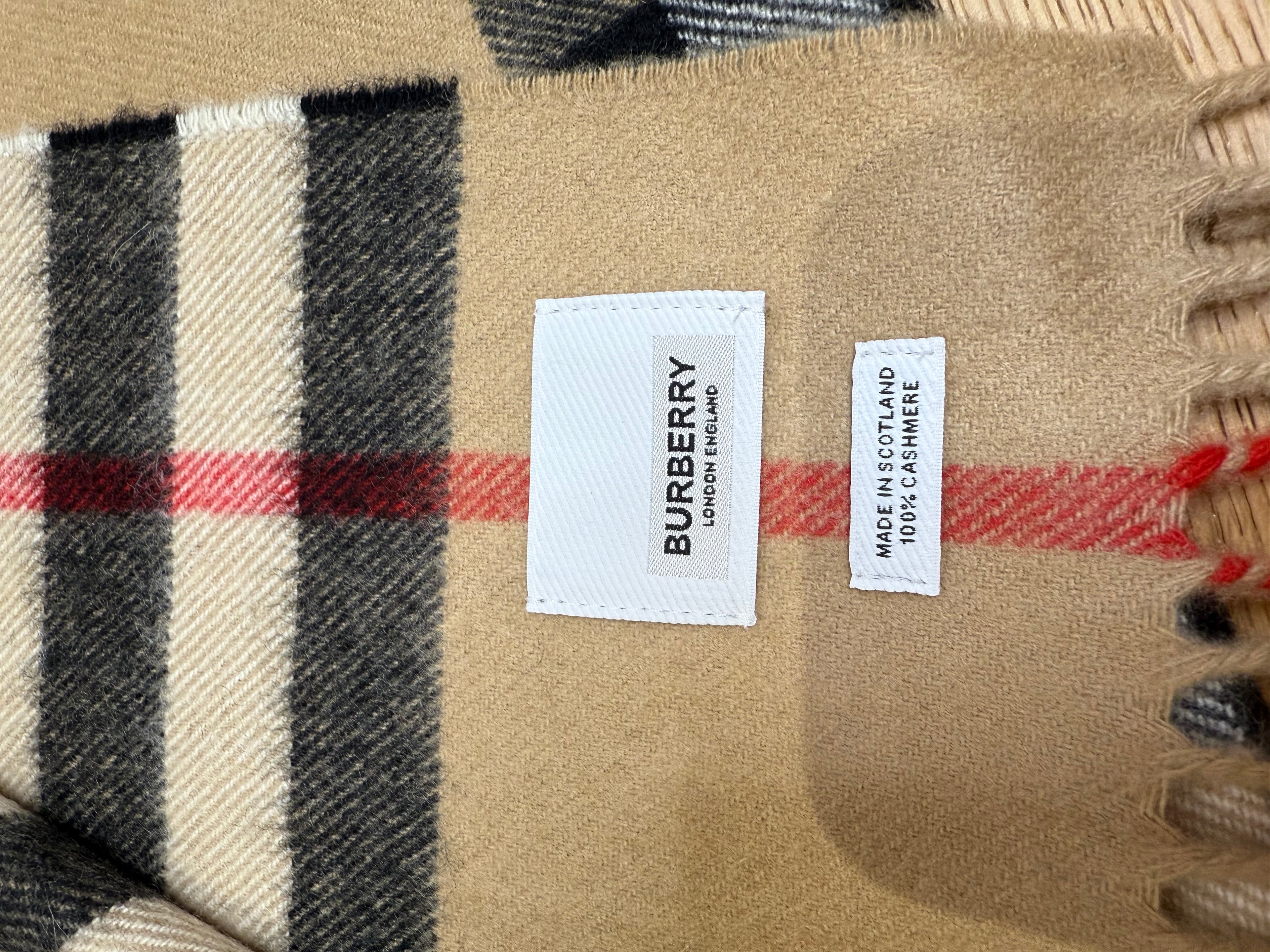 New With Tags Burberry Classic Check Cashmere Scarf - Beige