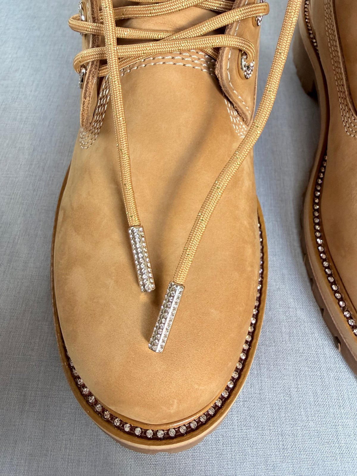 Jimmy Choo x Timberland 6-Inch Premium Crystal Collar Boots – Wheat – UK 7 / EU 40 – Brand New in Box