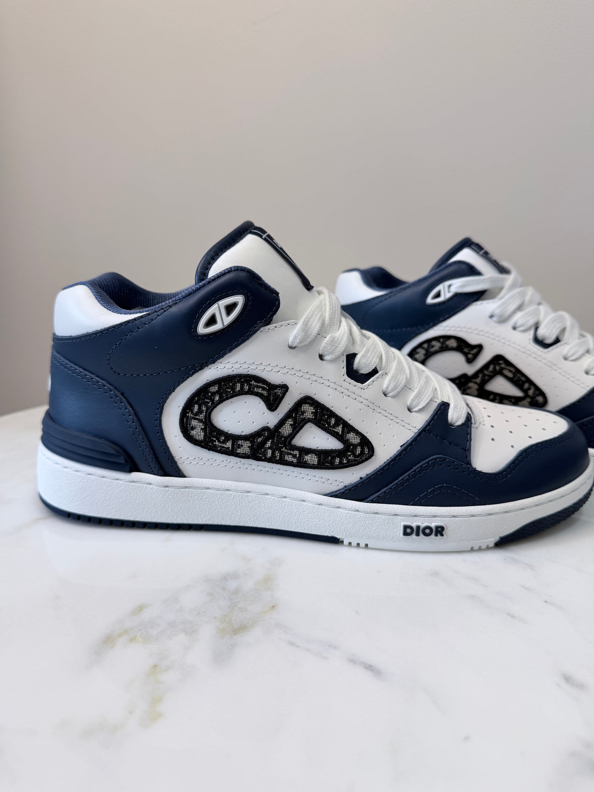 Dior B57 Mid Oblique Trainers – White & Navy Blue – EU 41 / UK 7 – Brand New in Box