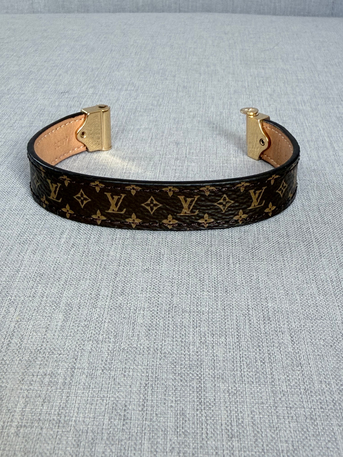 Louis Vuitton Nano Monogram Bracelet – Size 19 – Pre-Owned