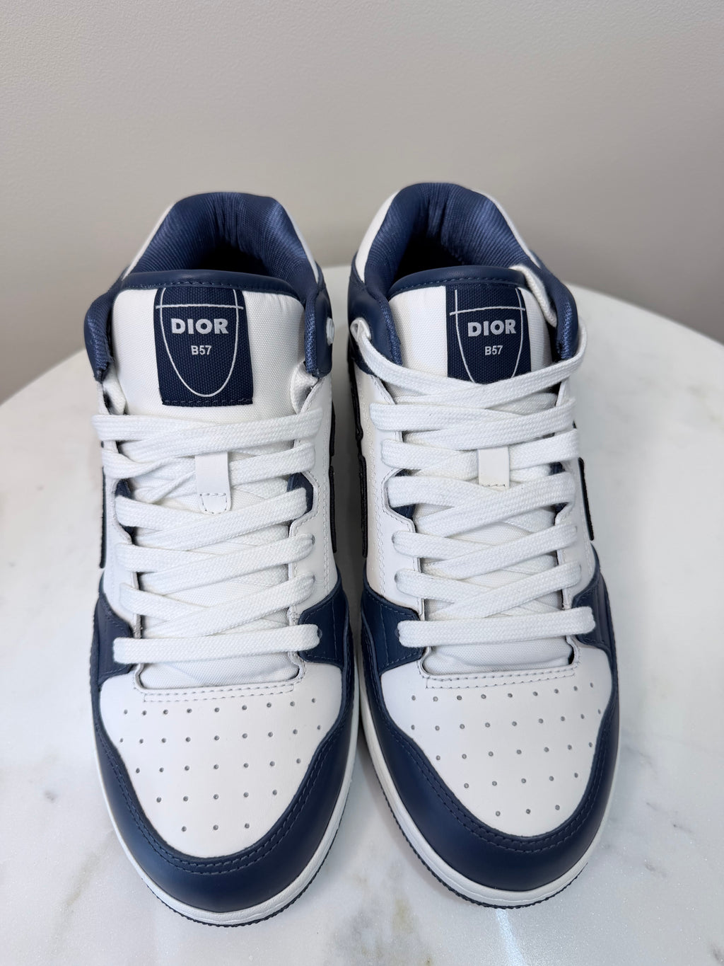 Dior B57 Mid Oblique Trainers – White & Navy Blue – EU 41 / UK 7 – Brand New in Box