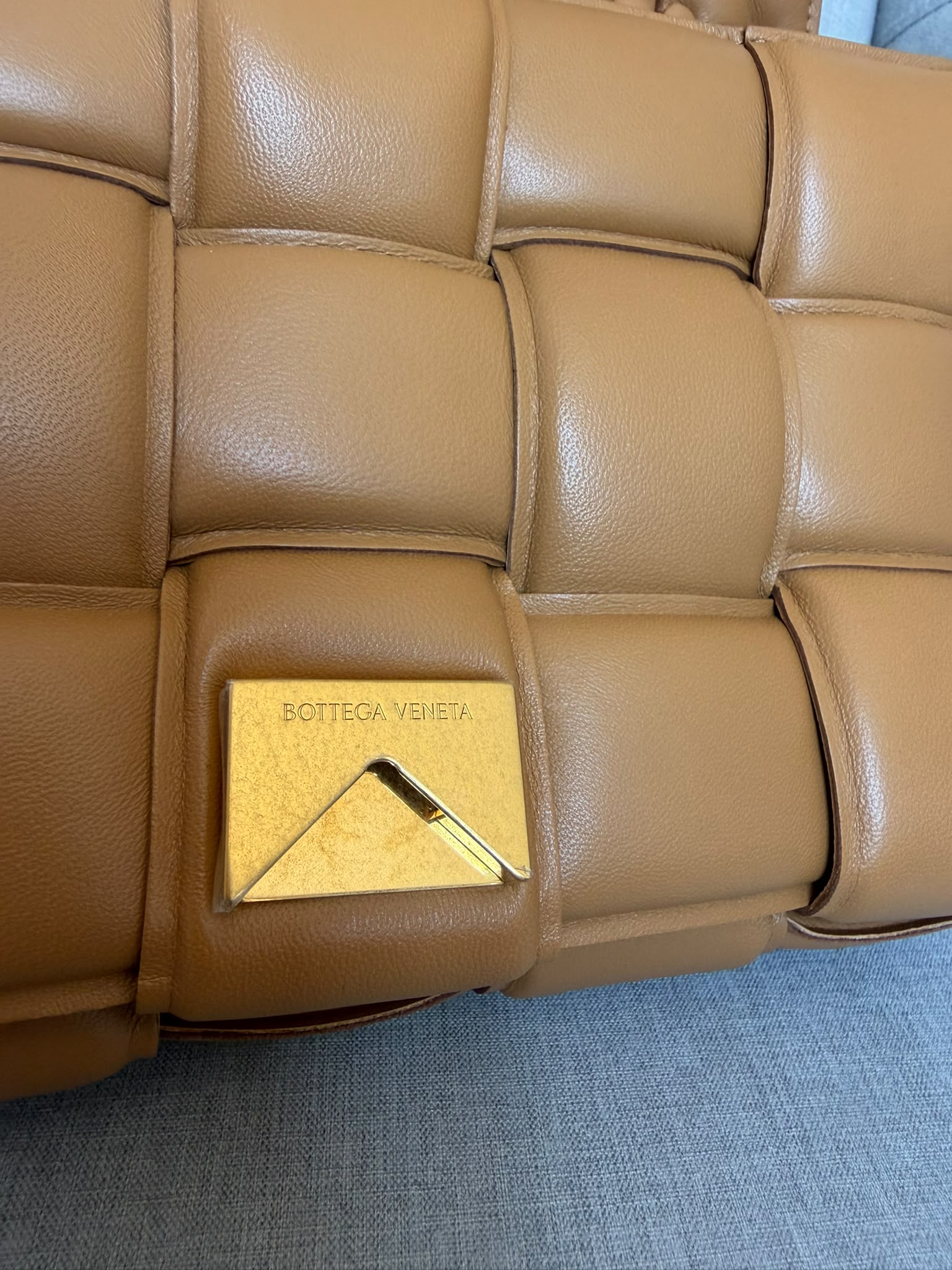 Bottega Veneta The Chain Cassette Crossbody Bag – Camel Brown