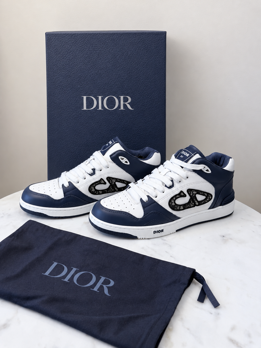 Dior B57 Mid Oblique Trainers – White & Navy Blue – EU 41 / UK 7 – Brand New in Box
