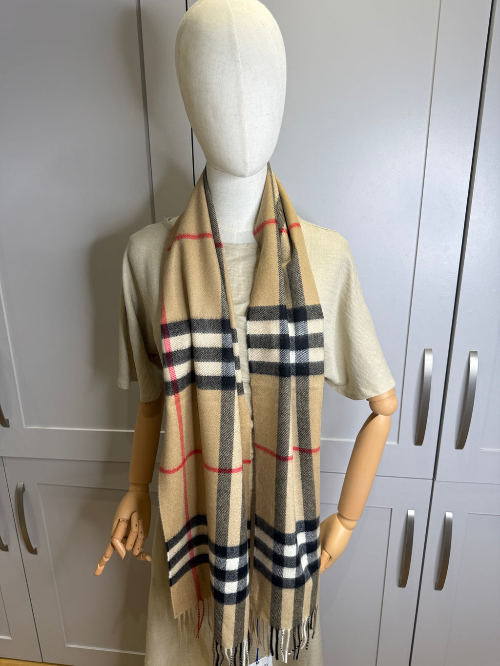 New With Tags Burberry Classic Check Cashmere Scarf - Beige