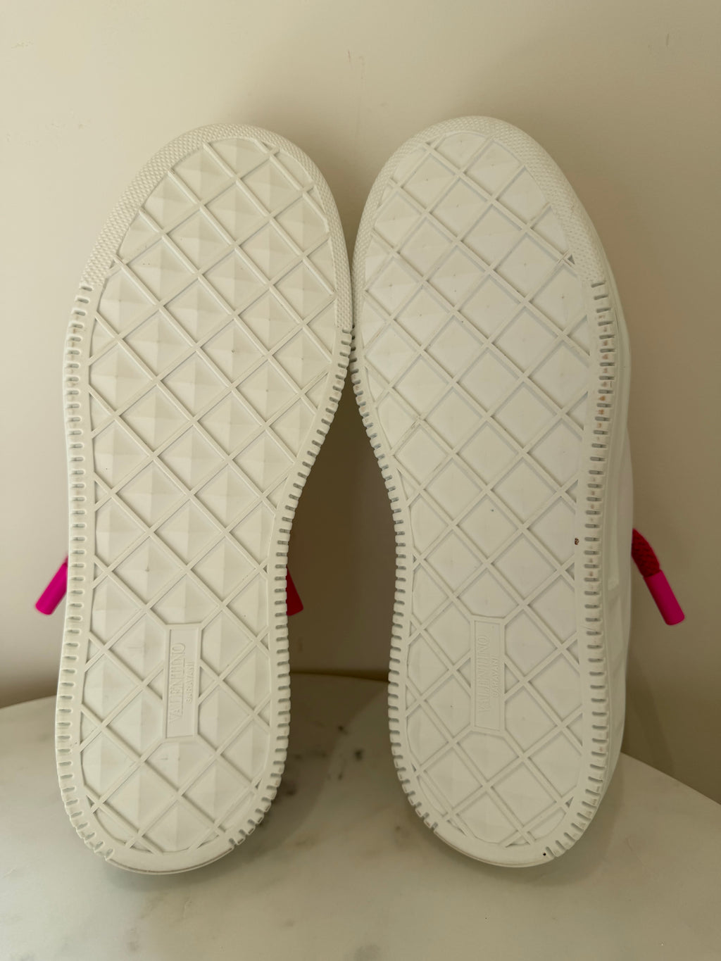 Valentino Garavani White Leather Trainees with Pink Laces - Eu 42