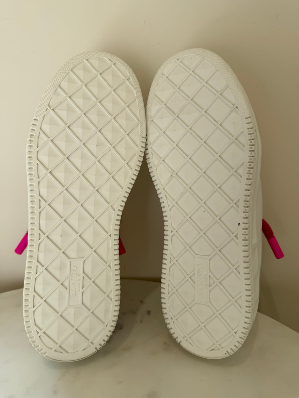 Valentino Garavani White Leather Trainees with Pink Laces - Eu 42