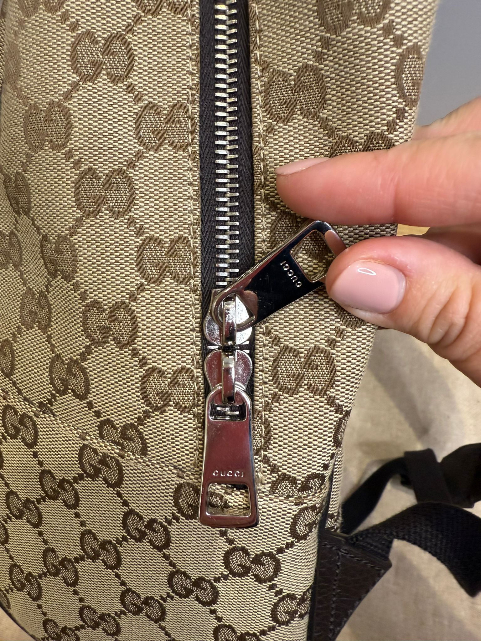 Gucci GG Supreme Canvas Zipped Backpack Discontinued Style | Authentic Designer Backpack