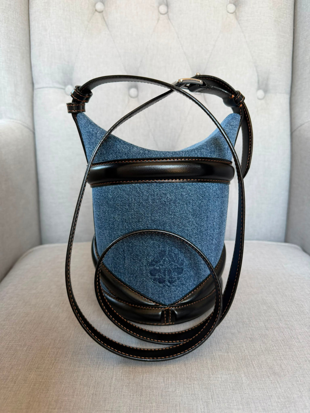 Alexander McQueen Small 'The Curve' Denim & Leather Bucket Bag – RRP £1250