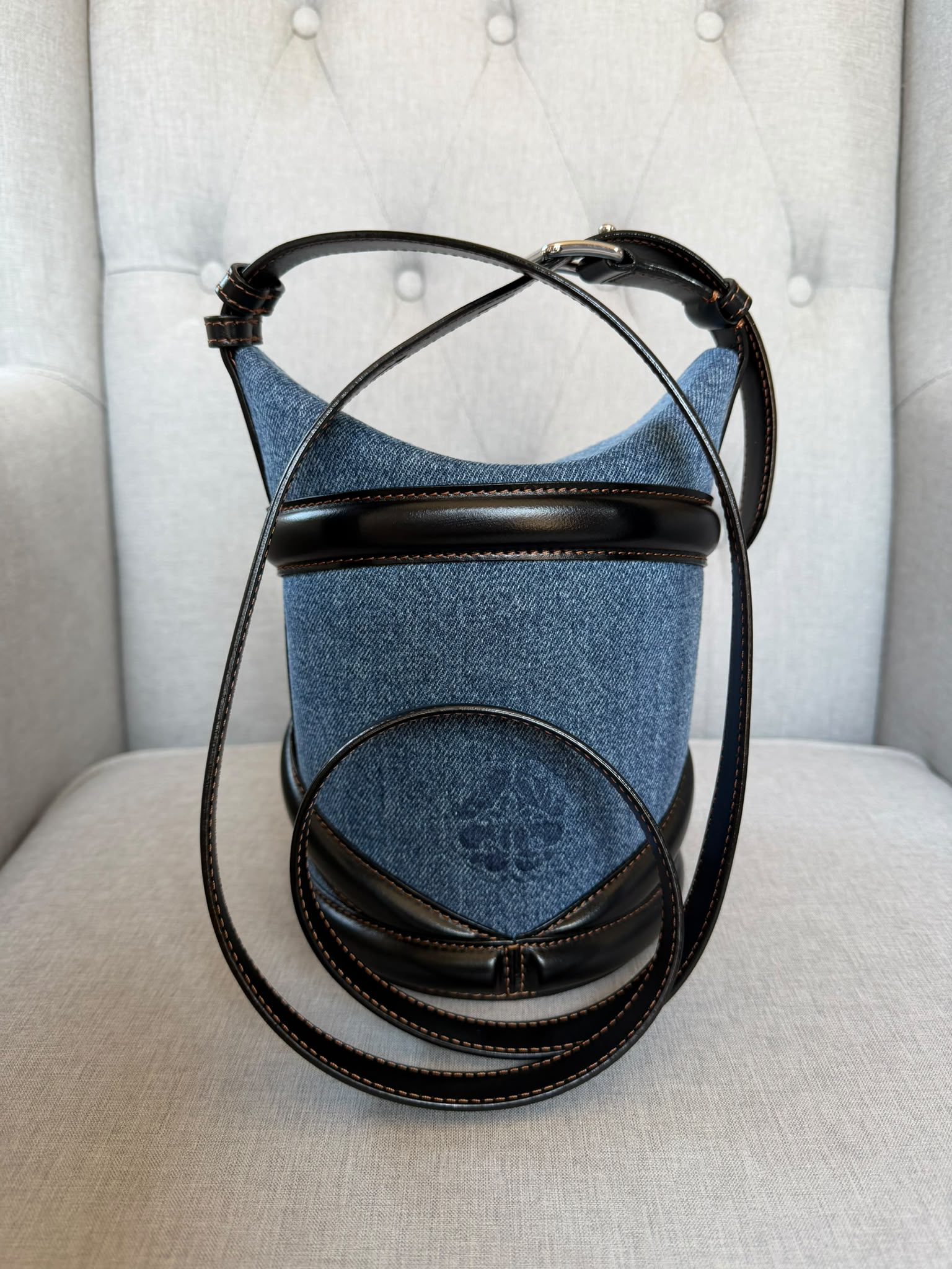 Alexander McQueen Small 'The Curve' Denim & Leather Bucket Bag – RRP £1250