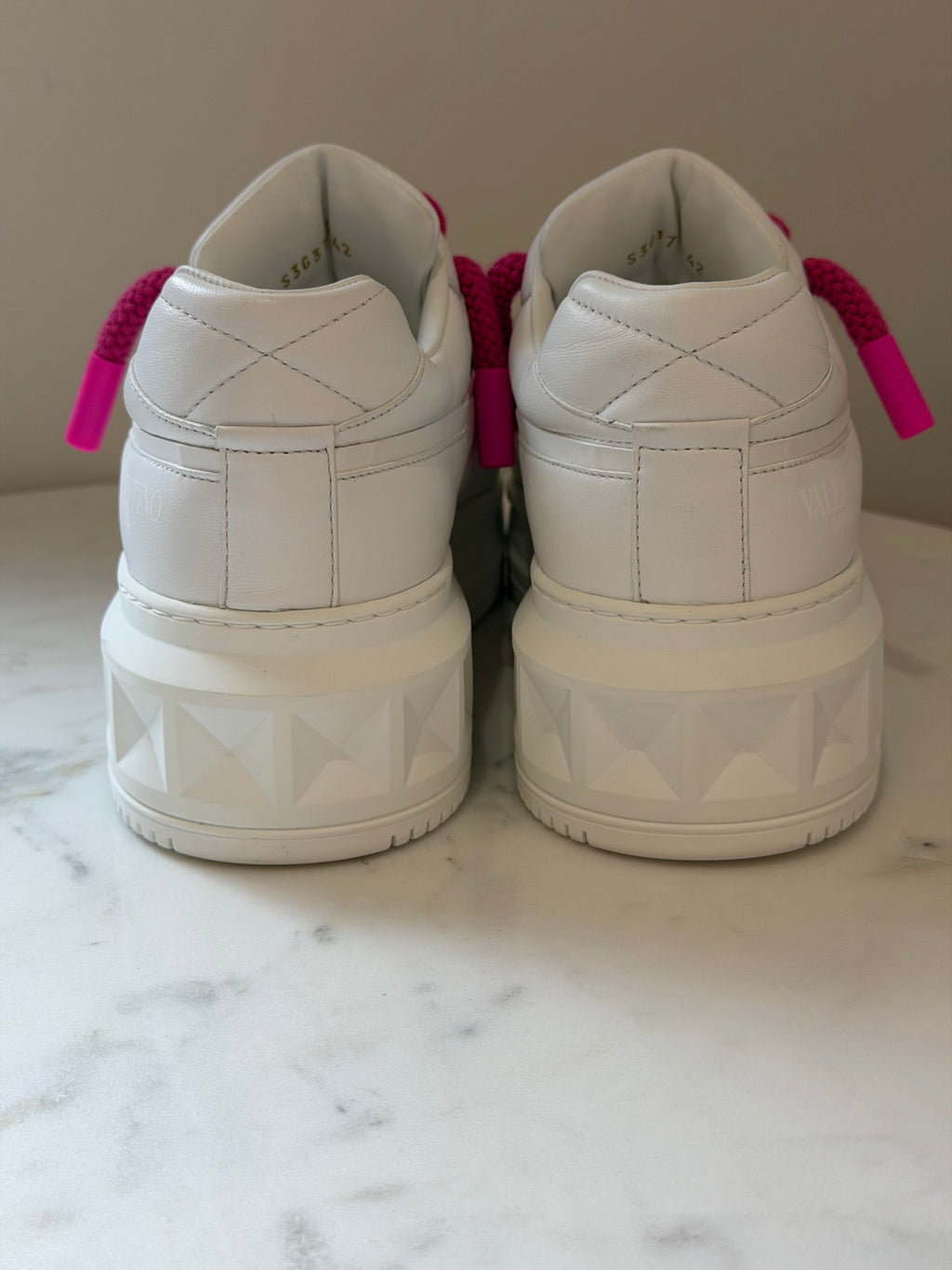 Valentino Garavani White Leather Trainees with Pink Laces - Eu 42