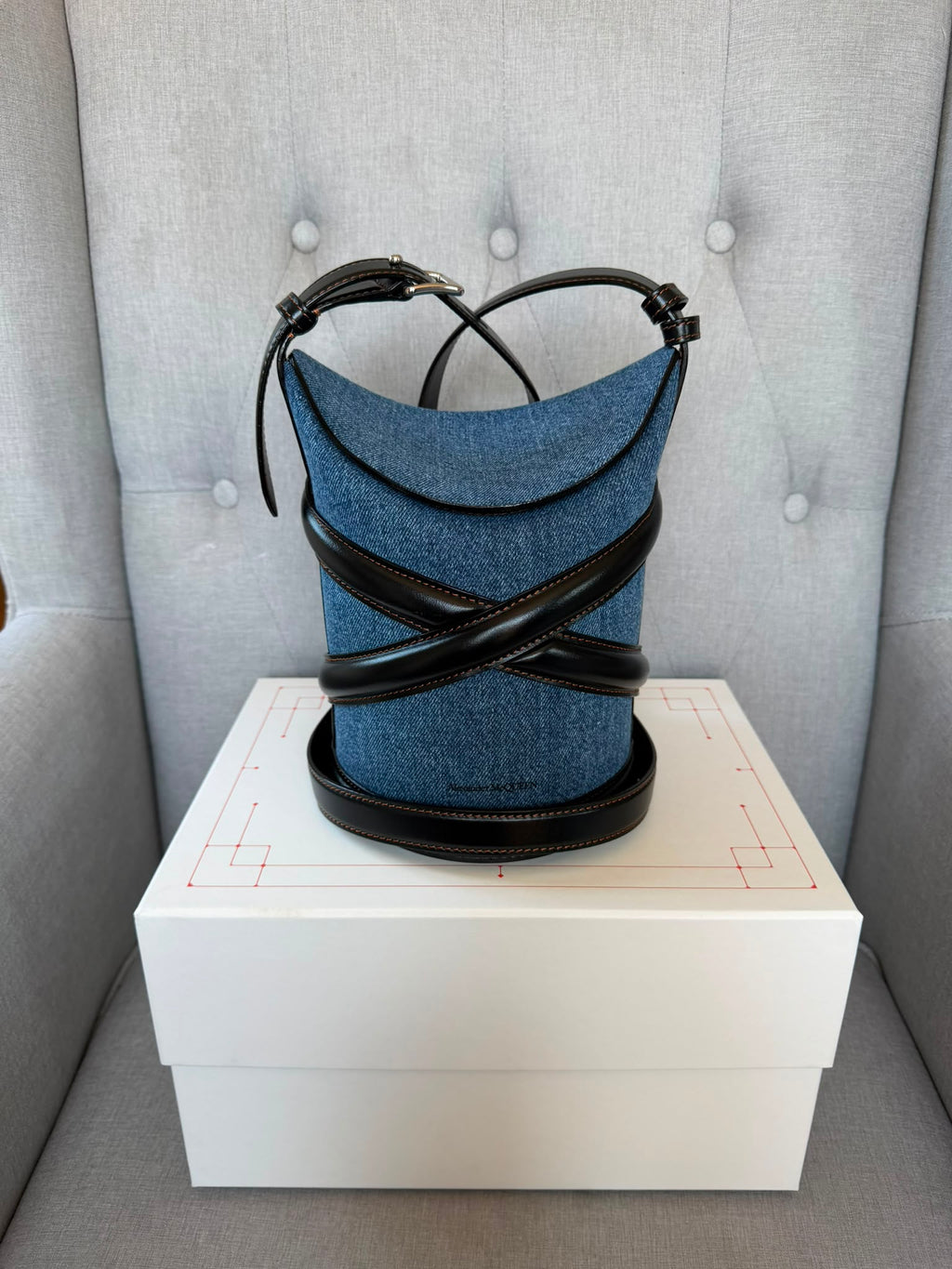 Alexander McQueen Small 'The Curve' Denim & Leather Bucket Bag – RRP £1250