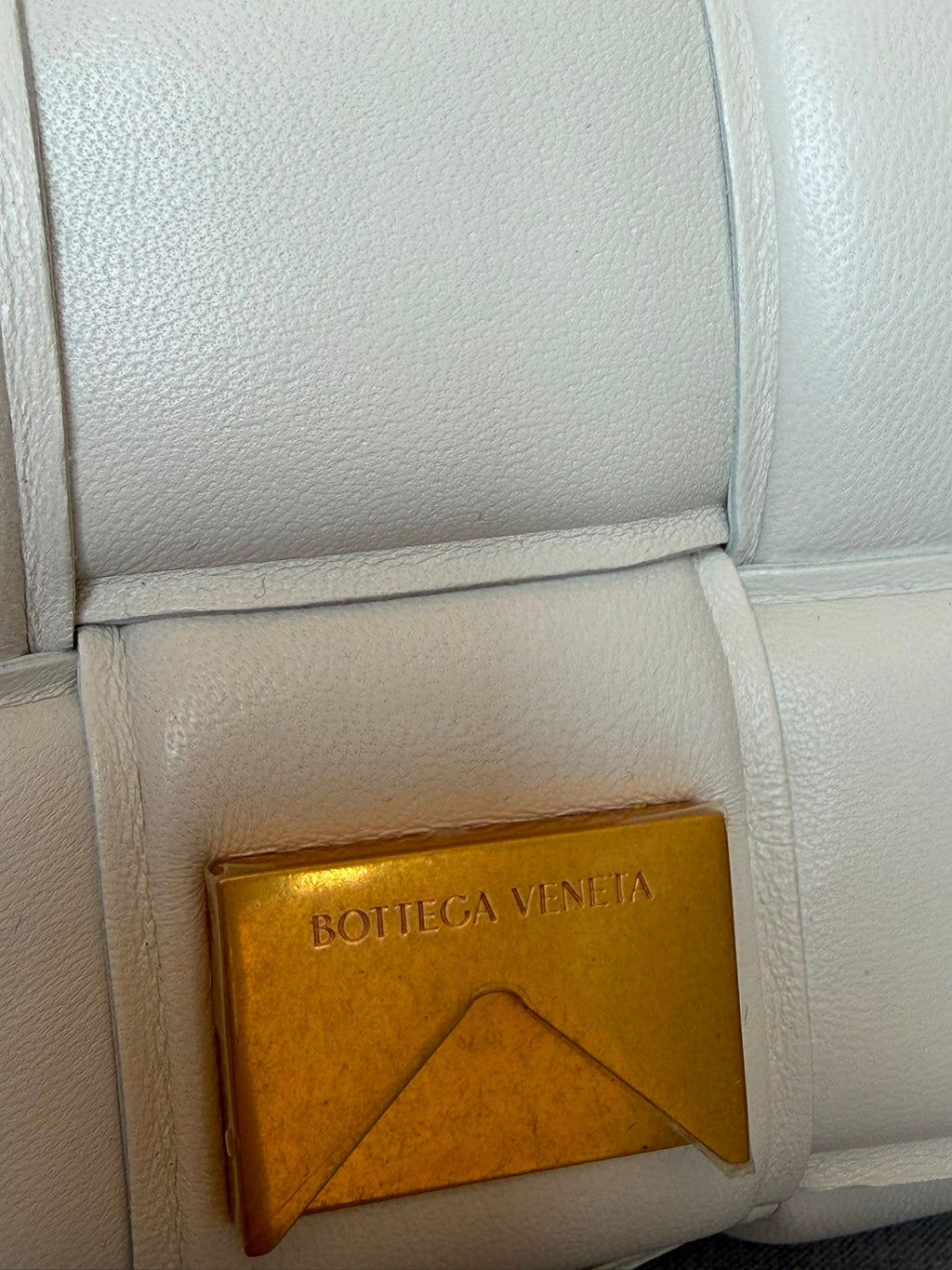 Bottega Veneta The Chain Cassette Crossbody Bag – White