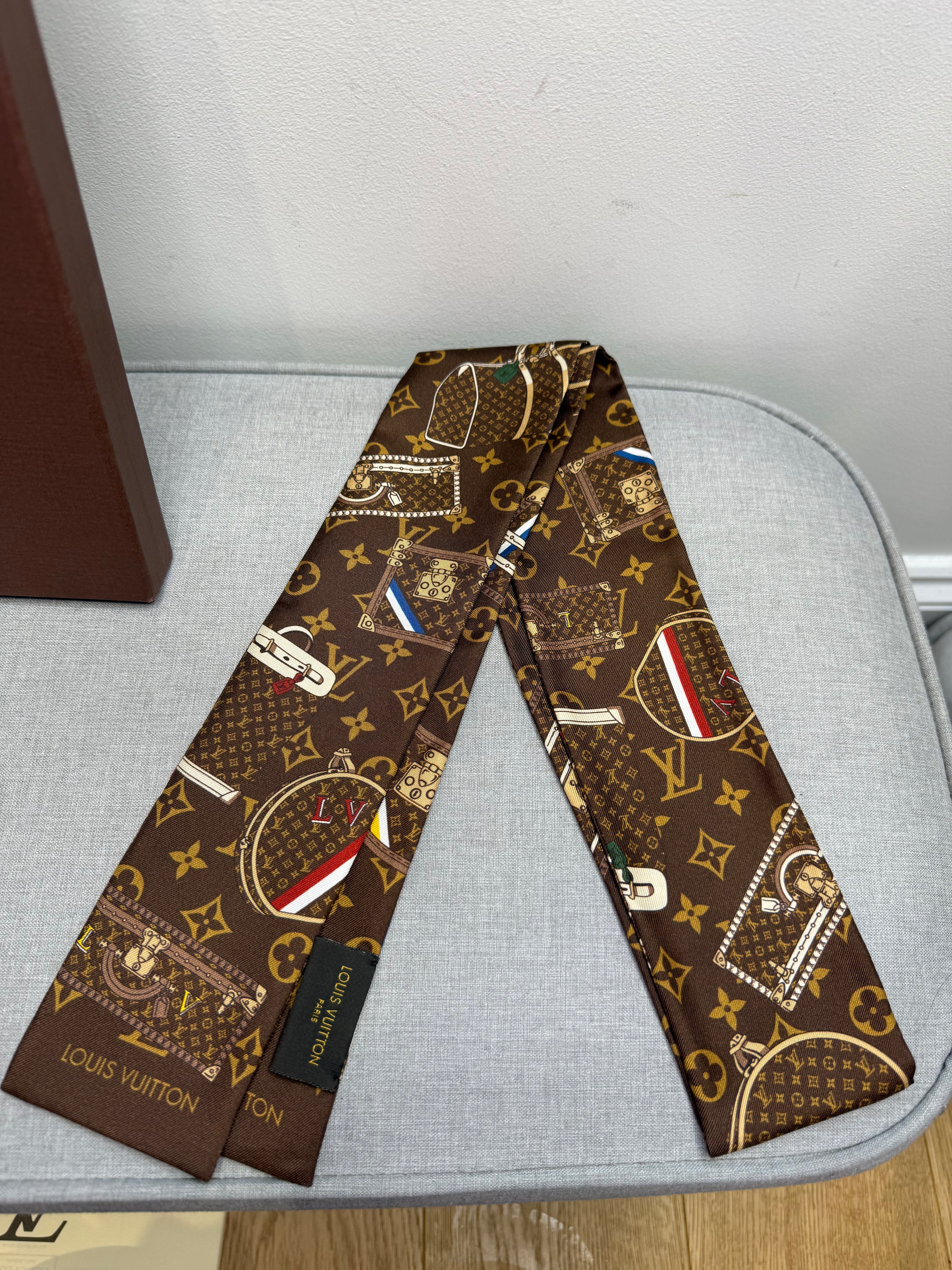 Louis Vuitton Trunks Bandeau Twilly - Brown