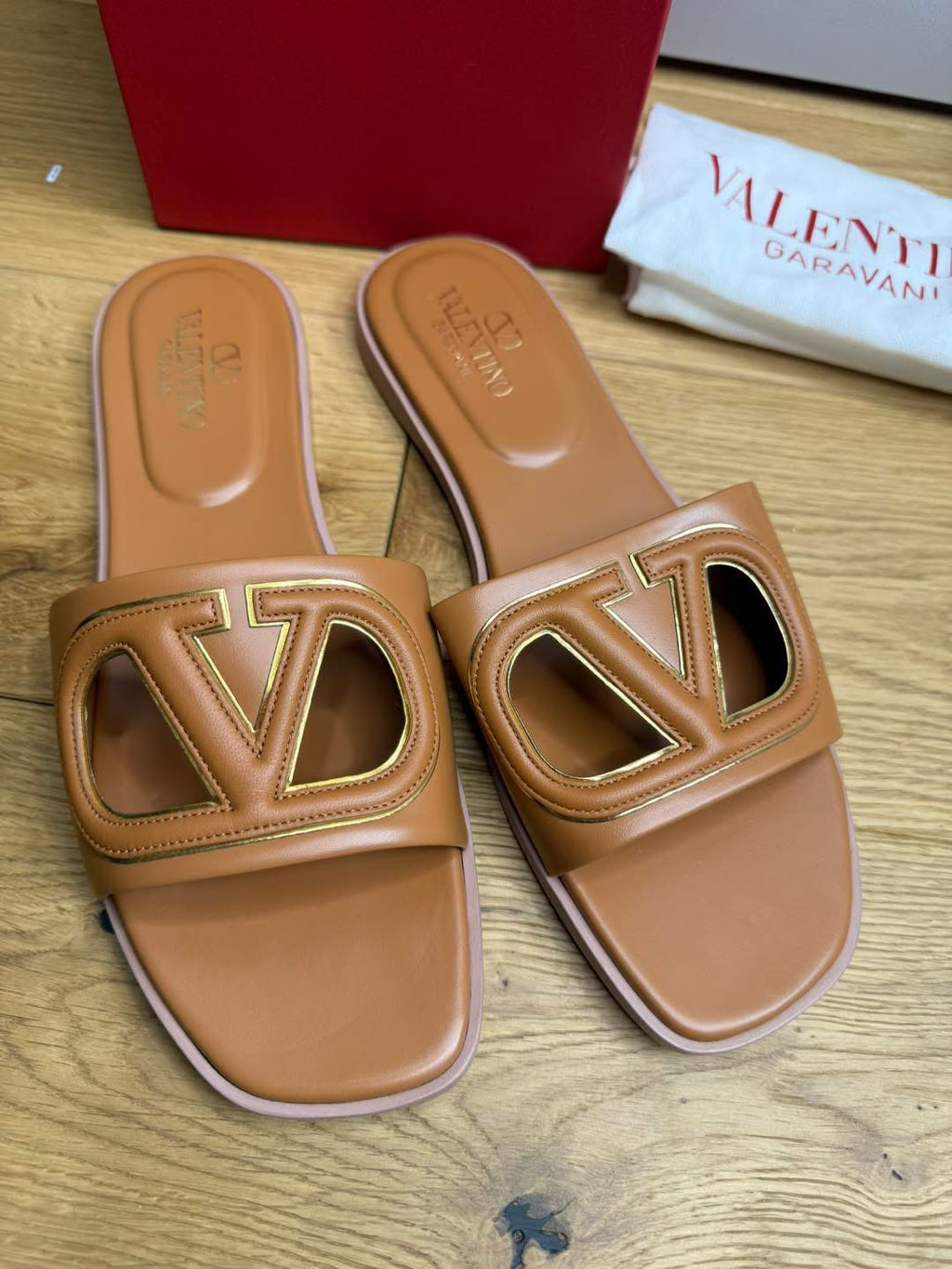 Valentino Garavani - VLogo Cutout Slides