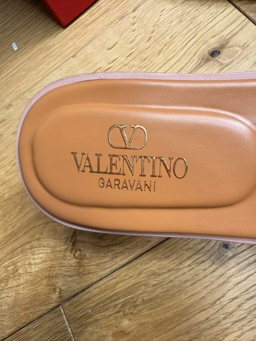 Valentino Garavani - VLogo Cutout Slides