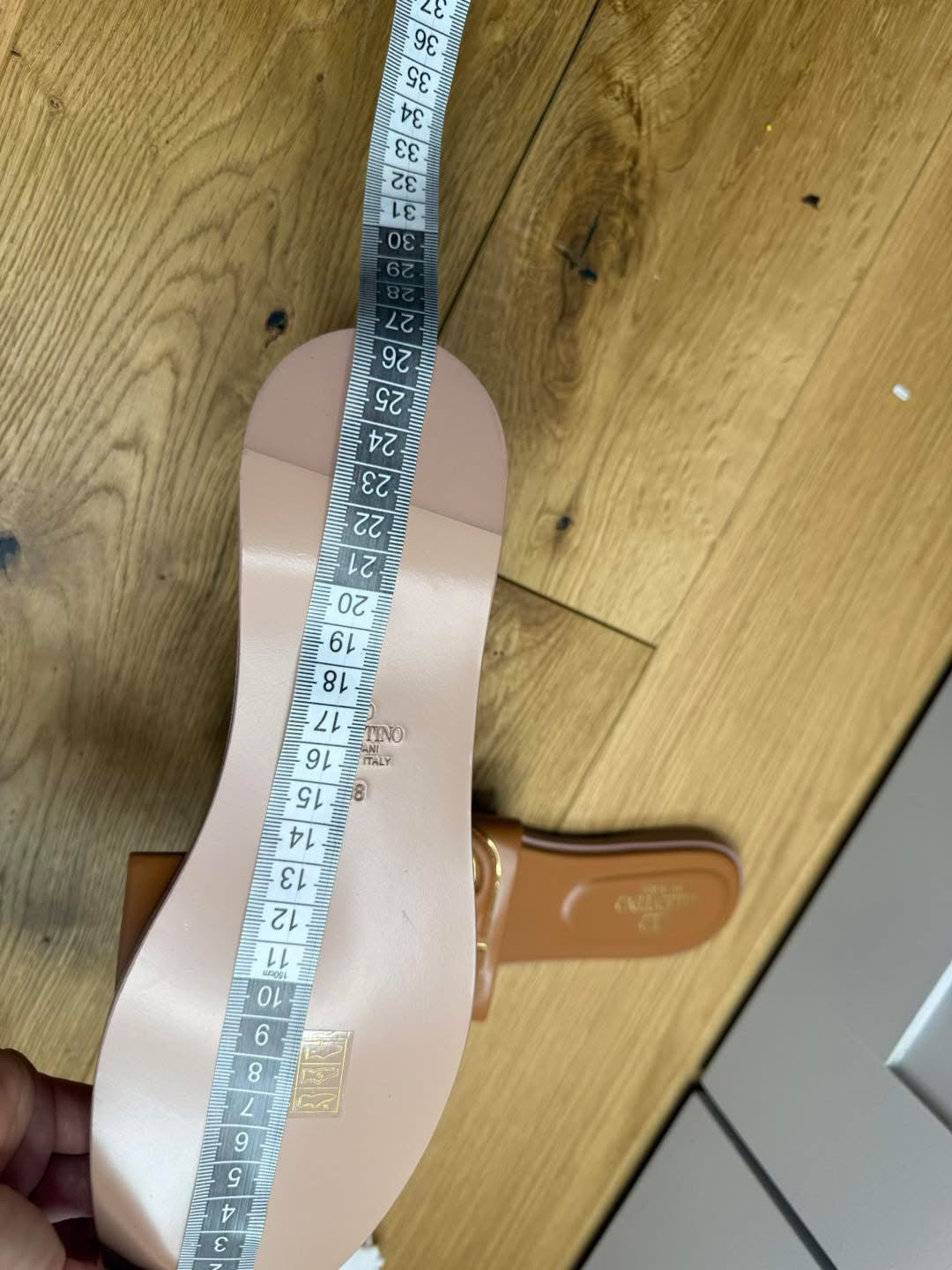 Valentino Garavani - VLogo Cutout Slides
