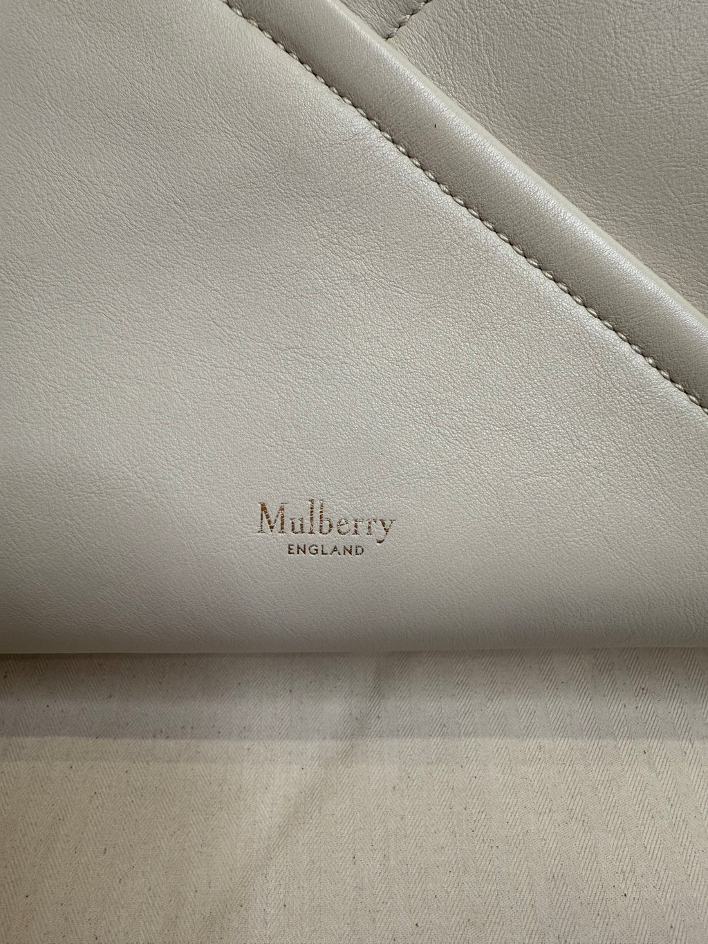New Mulberry M Zipped Leather Tote Bag in Chalk