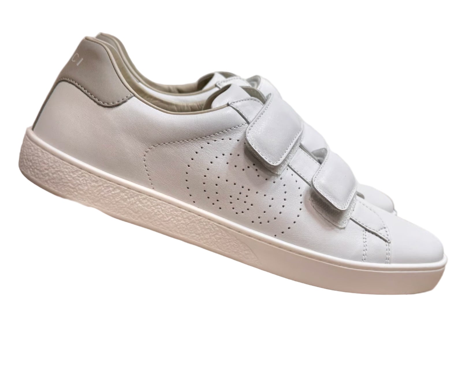 New Gucci GG Ace Junior Leather trainers with perforated GG and grey heel detail