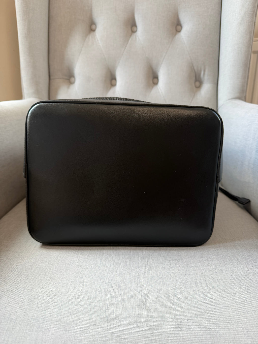 Saint Laurent Teddy Bucket Bag – Black – Very Good Pre-Owned Condition