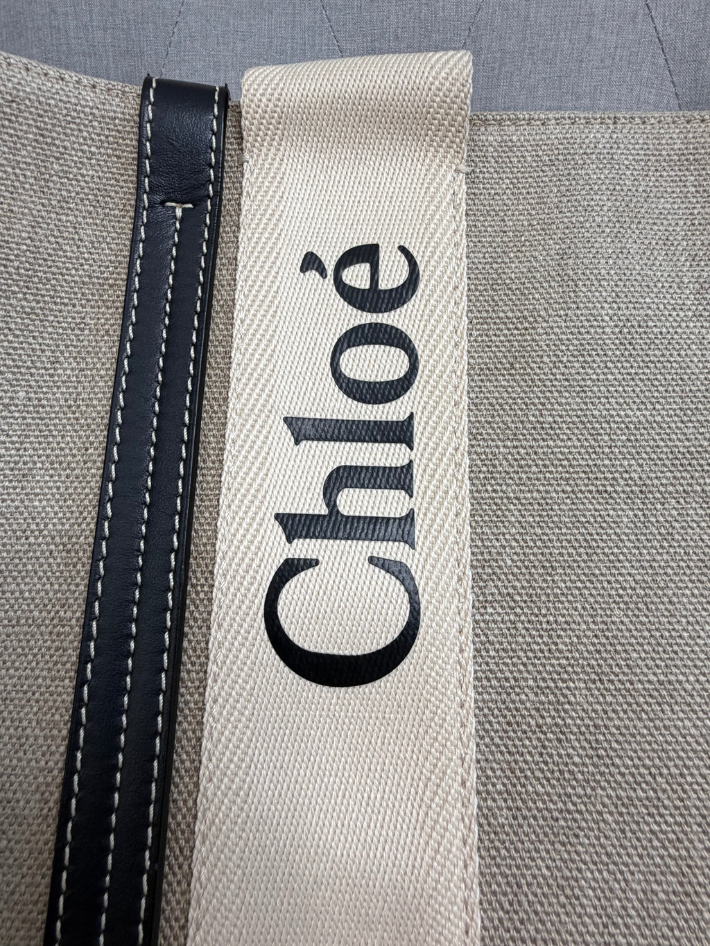 Chloé Woody Tote Bag – Neutral Canvas and Black Leather Trim – Very Good Pre-Owned Condition