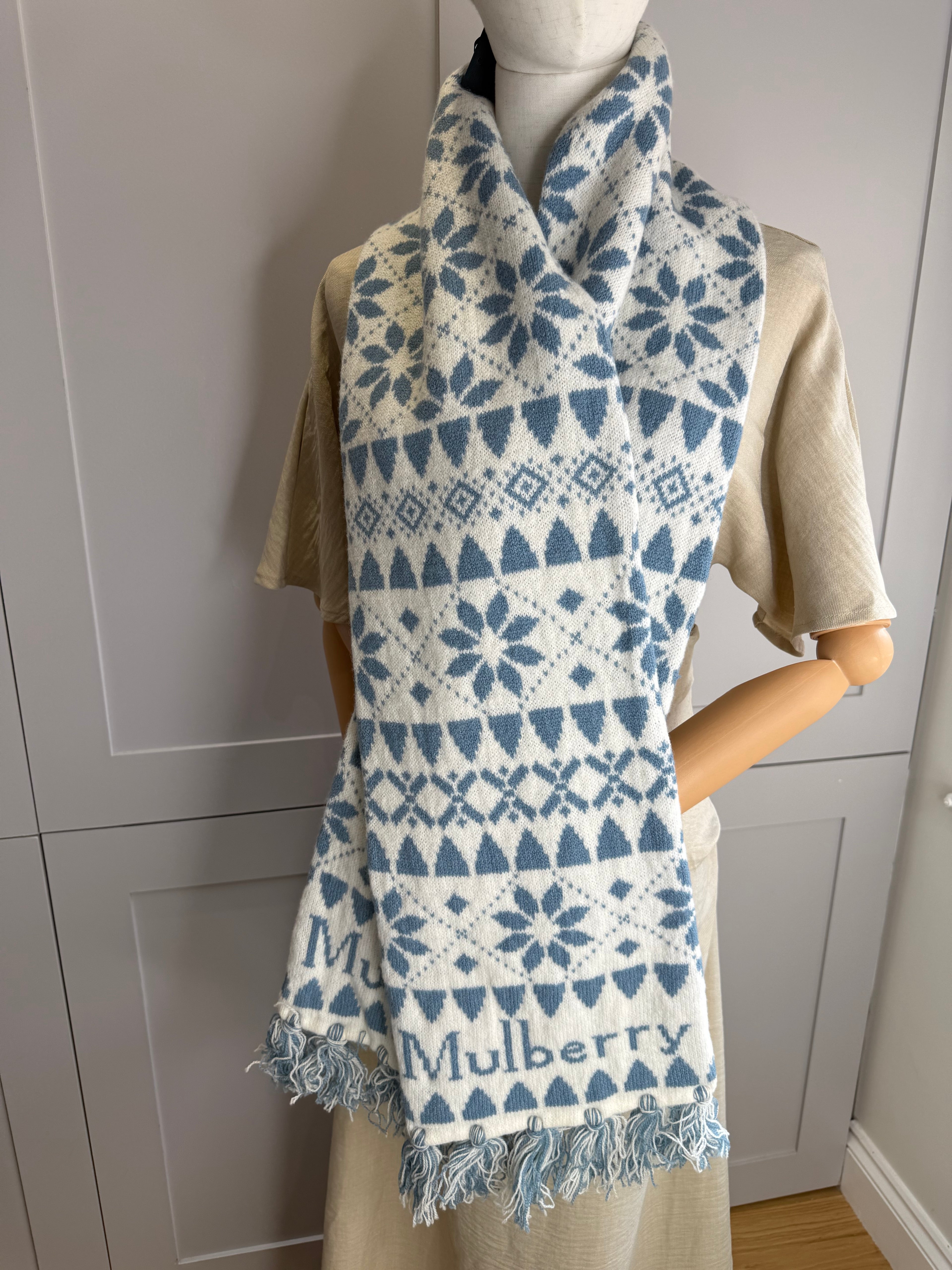 Mulberry Fairisle Beanie and Knitted Scarf Set in Poplin Blue and Ecru