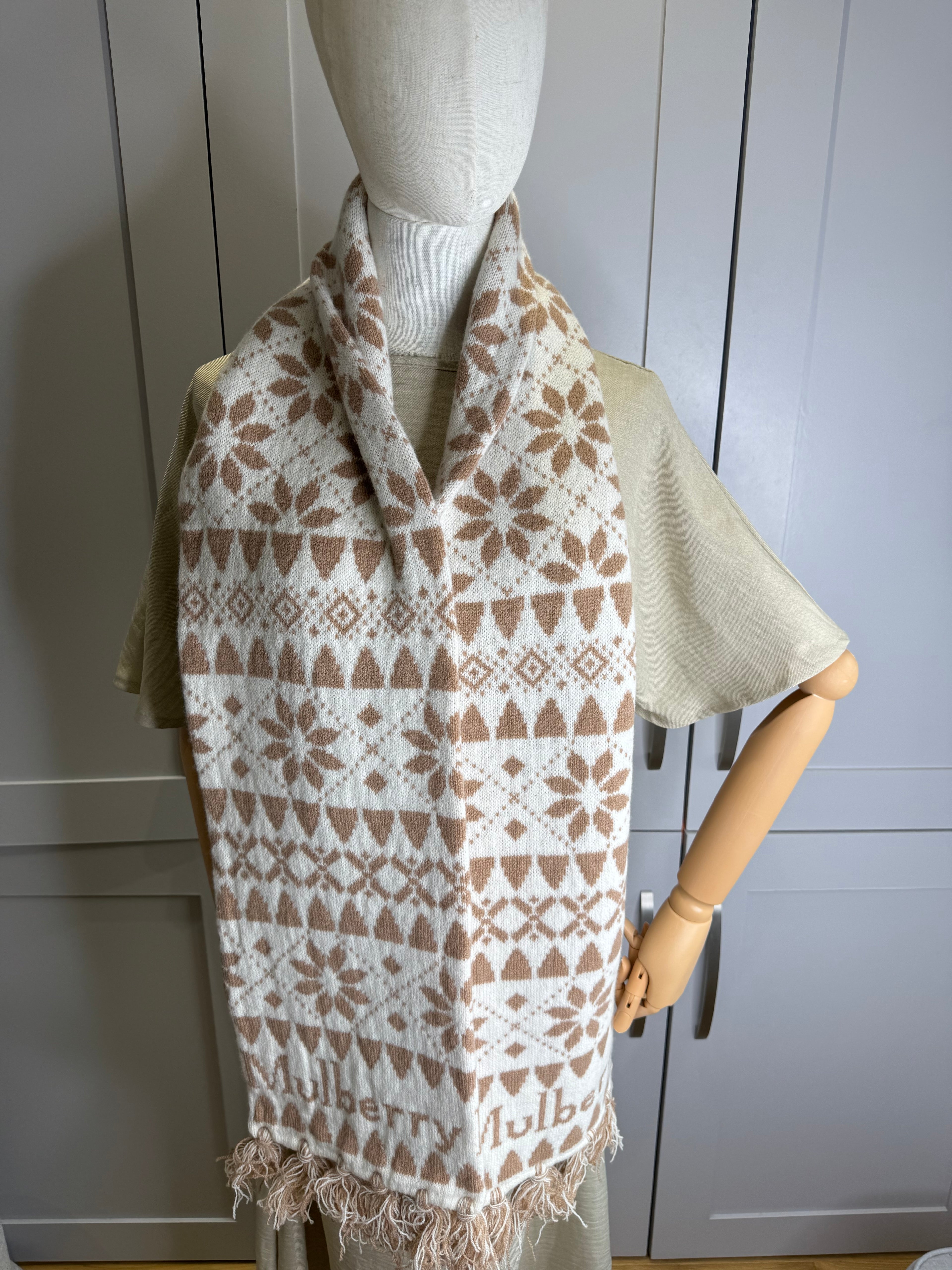 Mulberry Fairisle Beanie and Knitted Scarf Set in Poplin Blue and Ecru