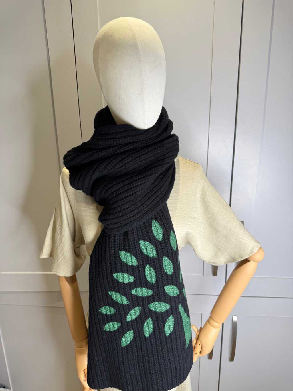 Mulberry Lambswool Tree Knitted Scarf In Black and Green