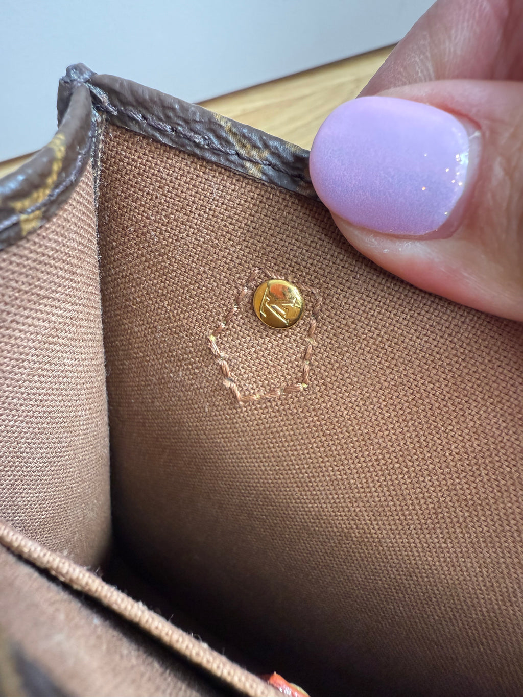 Pre-Owned Louis Vuitton Petit Sac Plat in Monogram Canvas