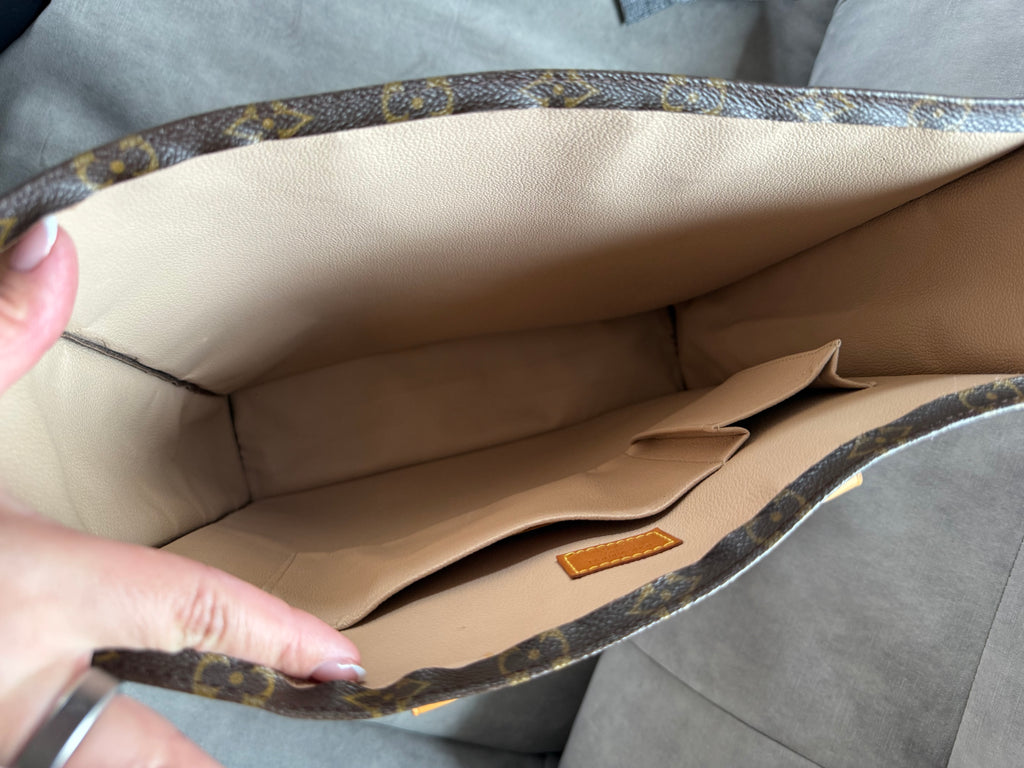 Pre-Loved Vintage Louis Vuitton Sac Plat Tote Bag  in Monogram Canvas