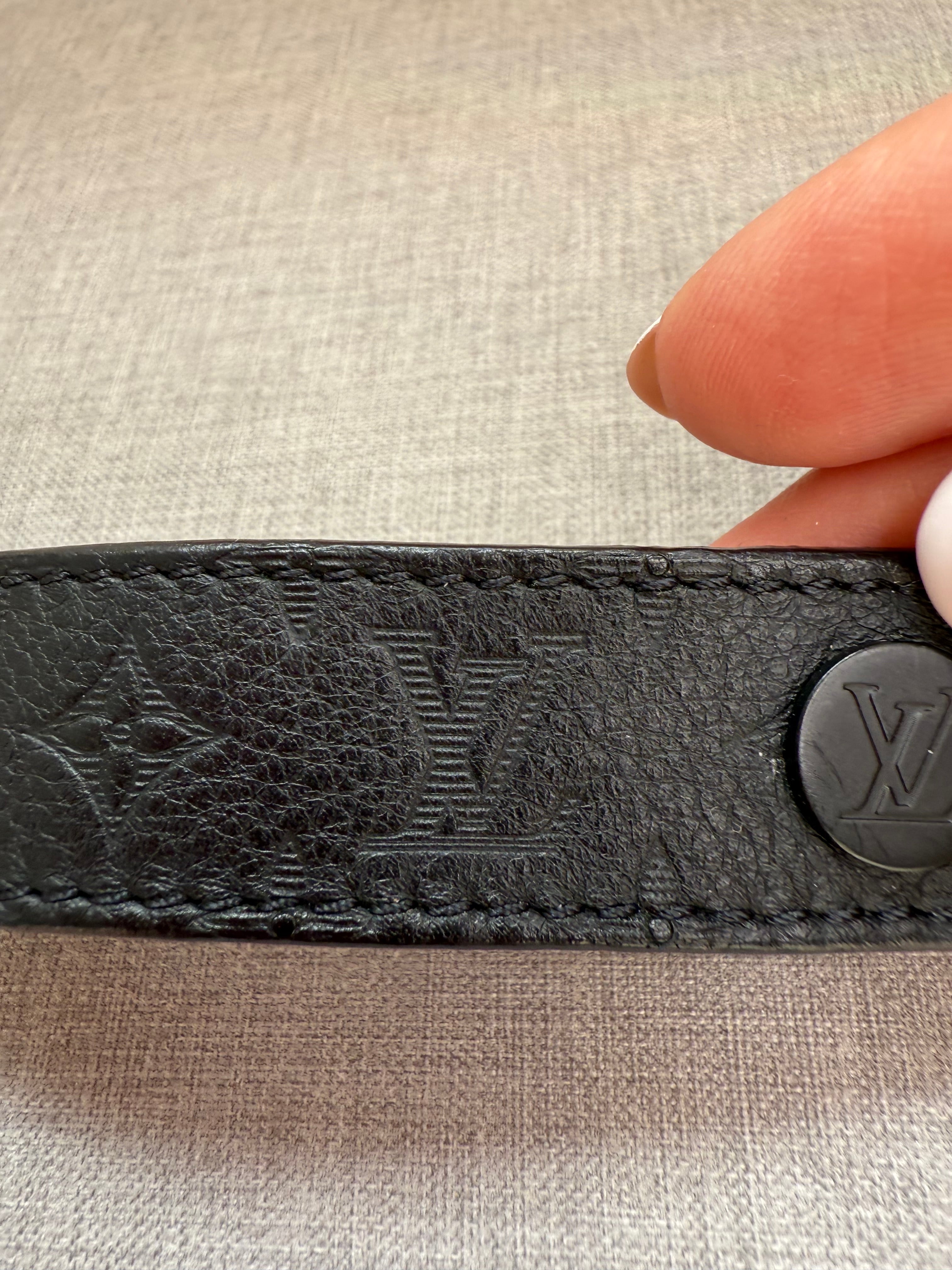 Pre-Owned Louis Vuitton Hockeinheim Bracelet in Black Empreinte monogram print