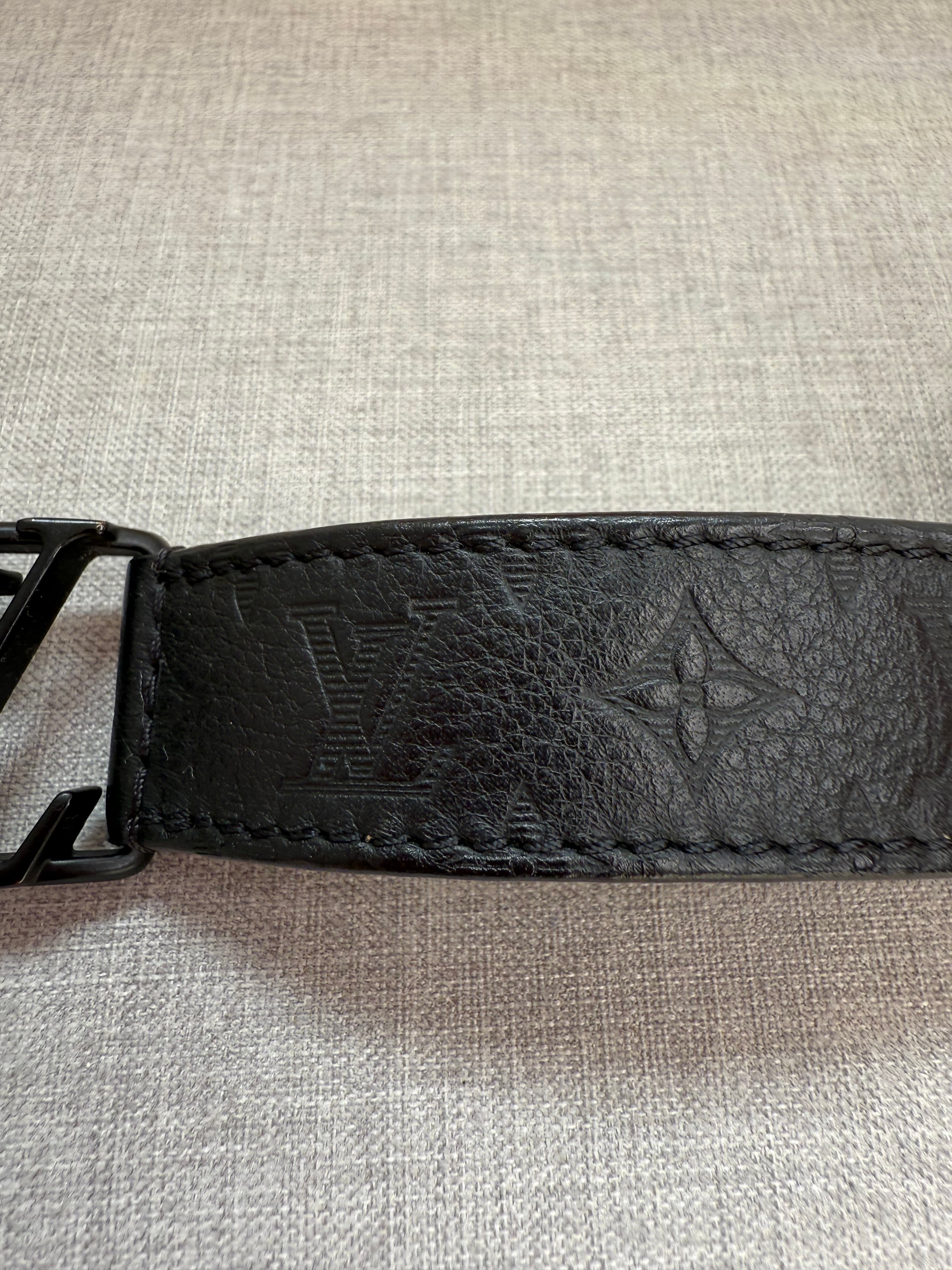 Pre-Owned Louis Vuitton Hockeinheim Bracelet in Black Empreinte monogram print