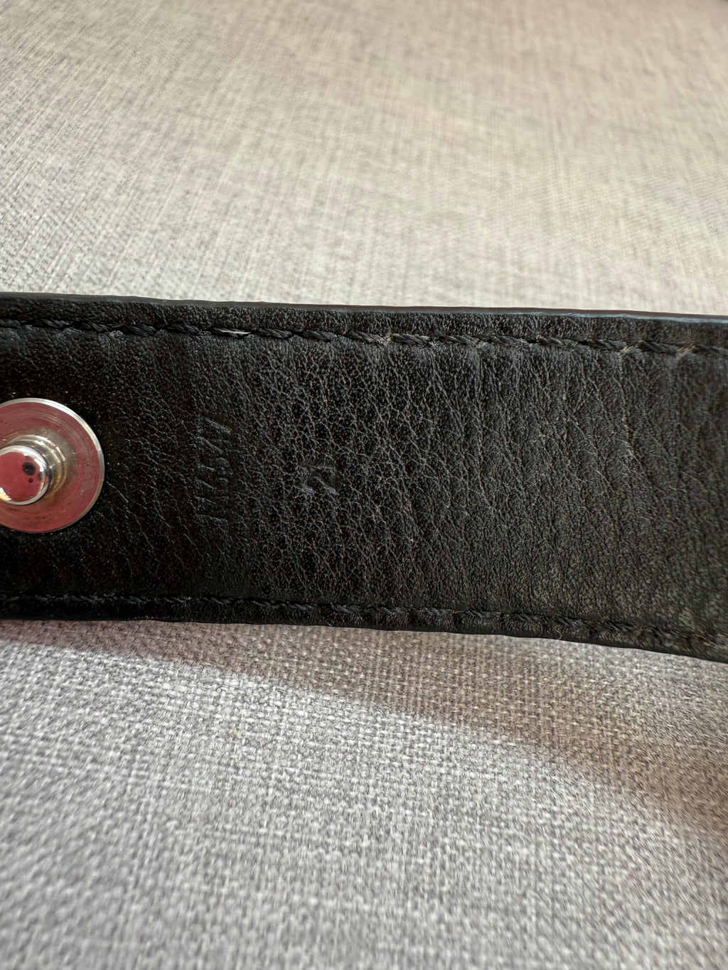 Pre-Owned Louis Vuitton Hockeinheim Bracelet in Black Empreinte monogram print
