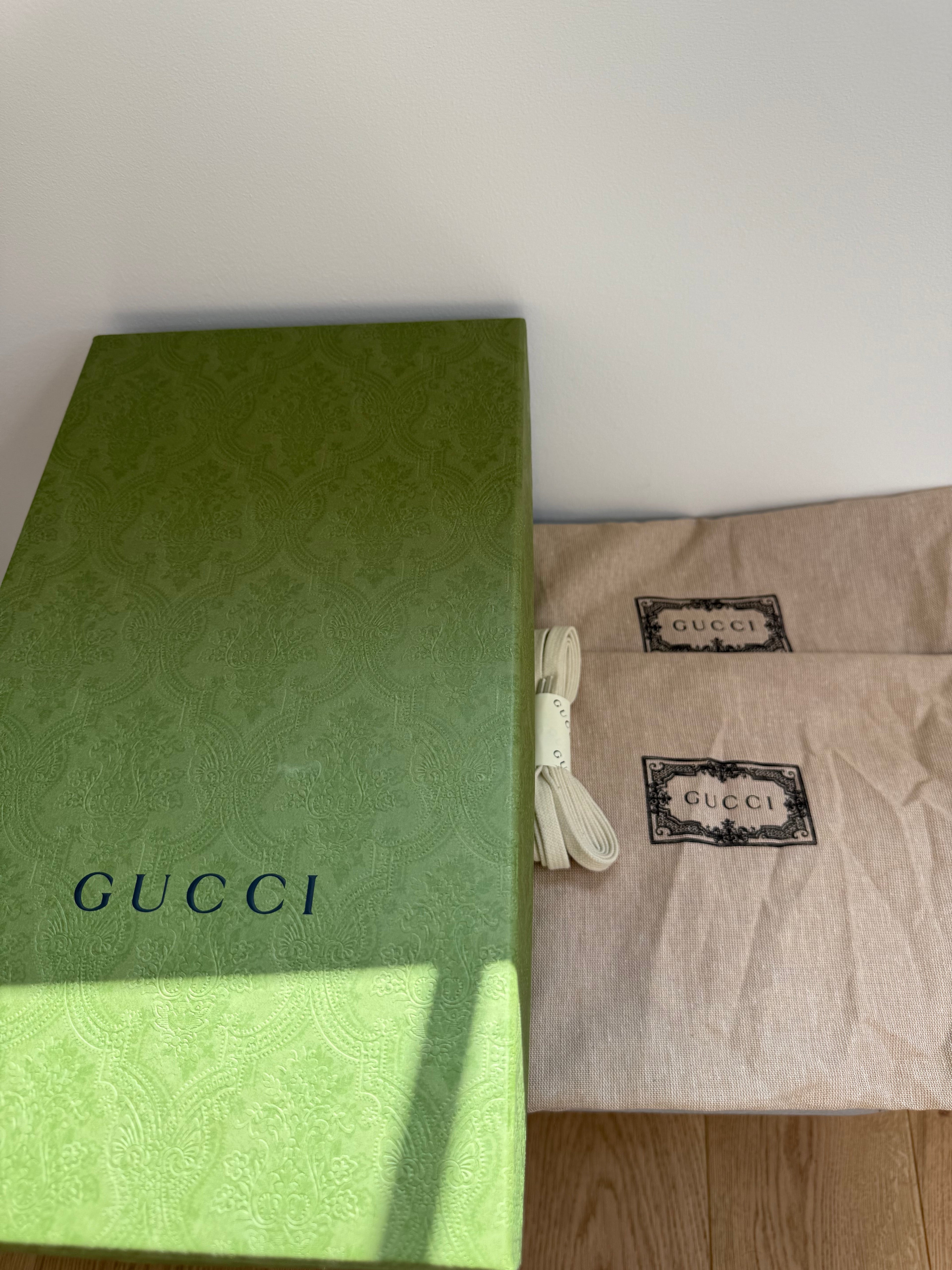 New Gucci Rhyton leather sneakers trainers in white