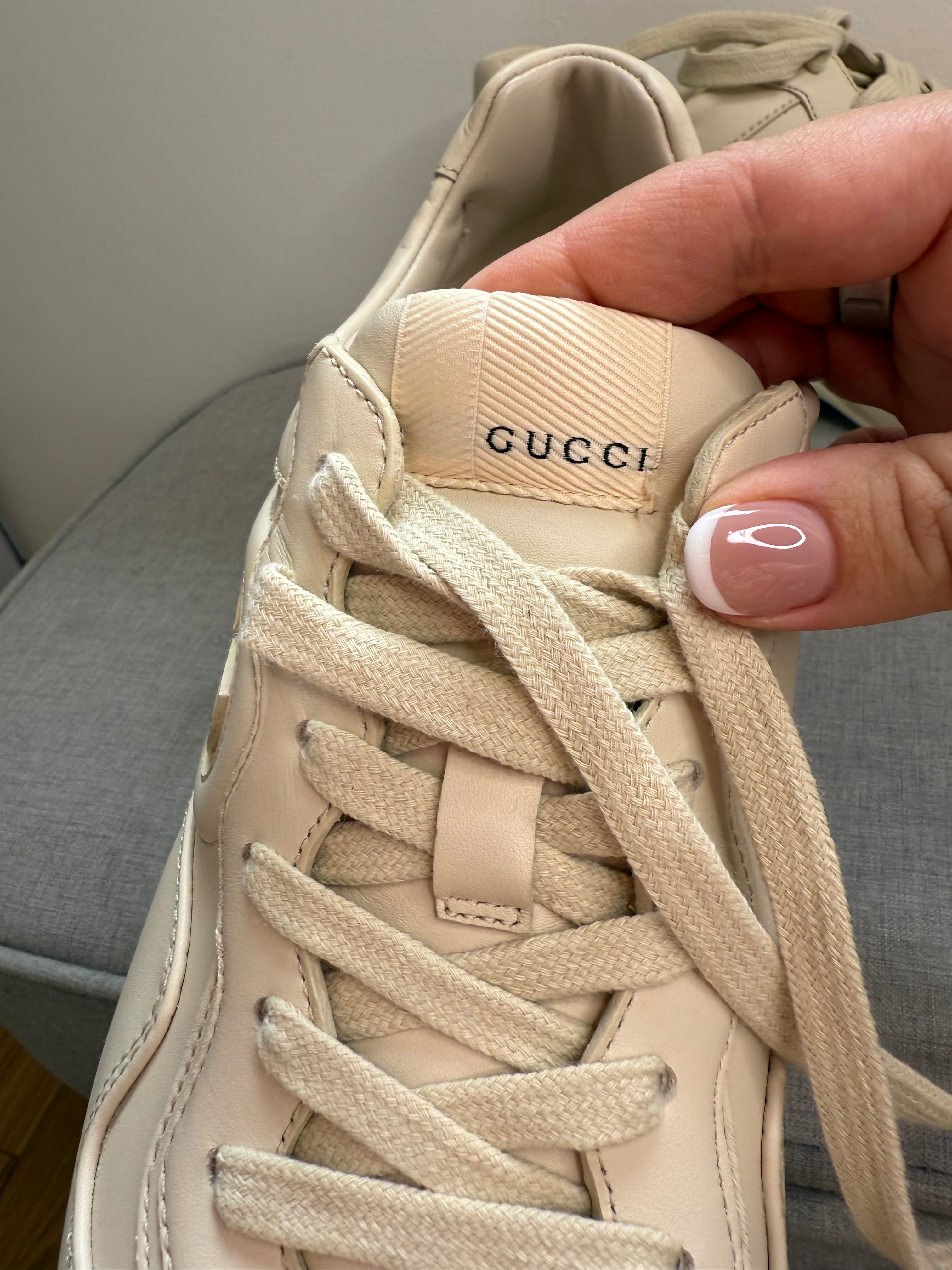 New Gucci Rhyton leather sneakers trainers in white