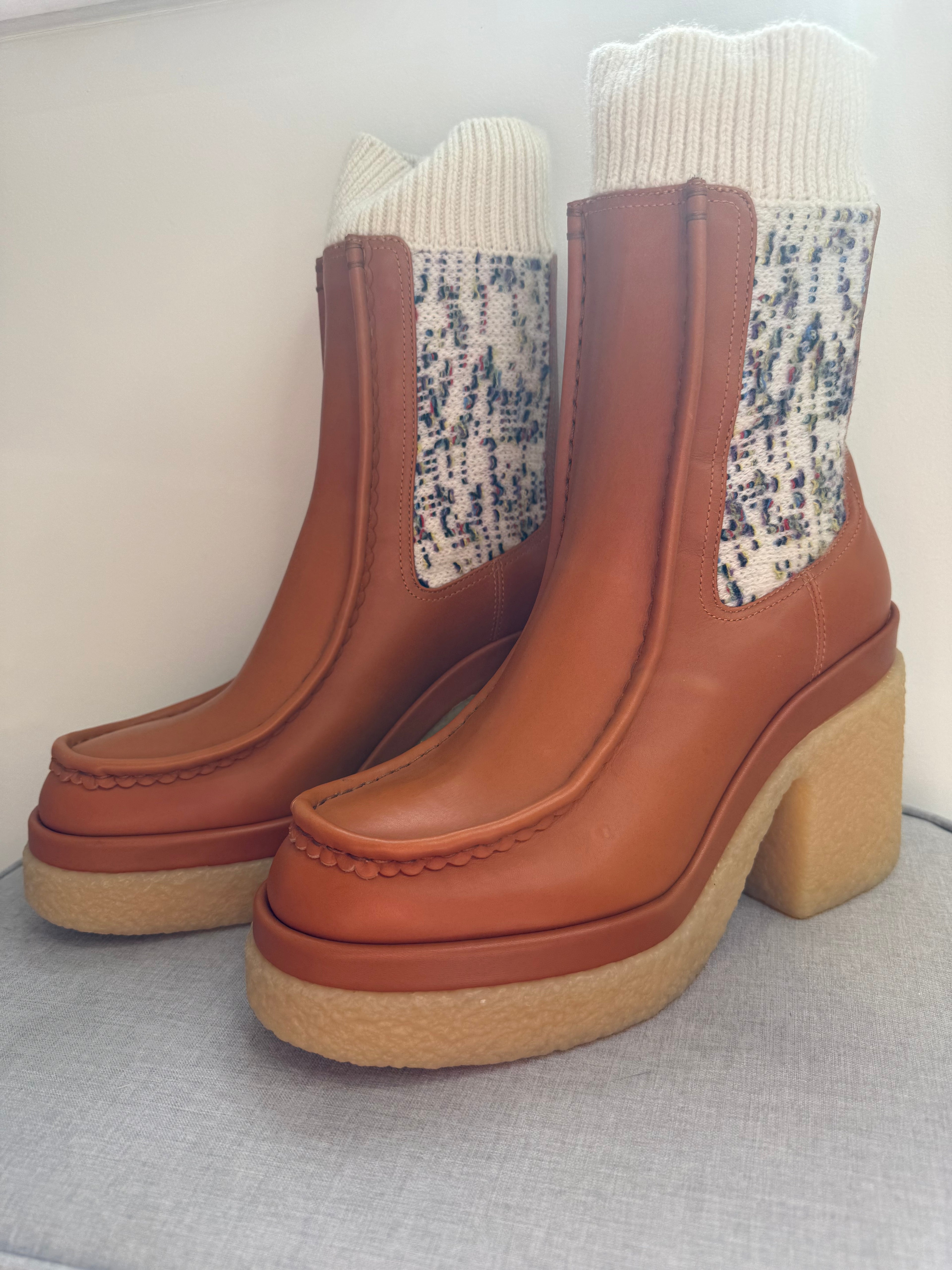 New Chloe Jamie Heeled Leather Cashmere Sock Boots in Tan