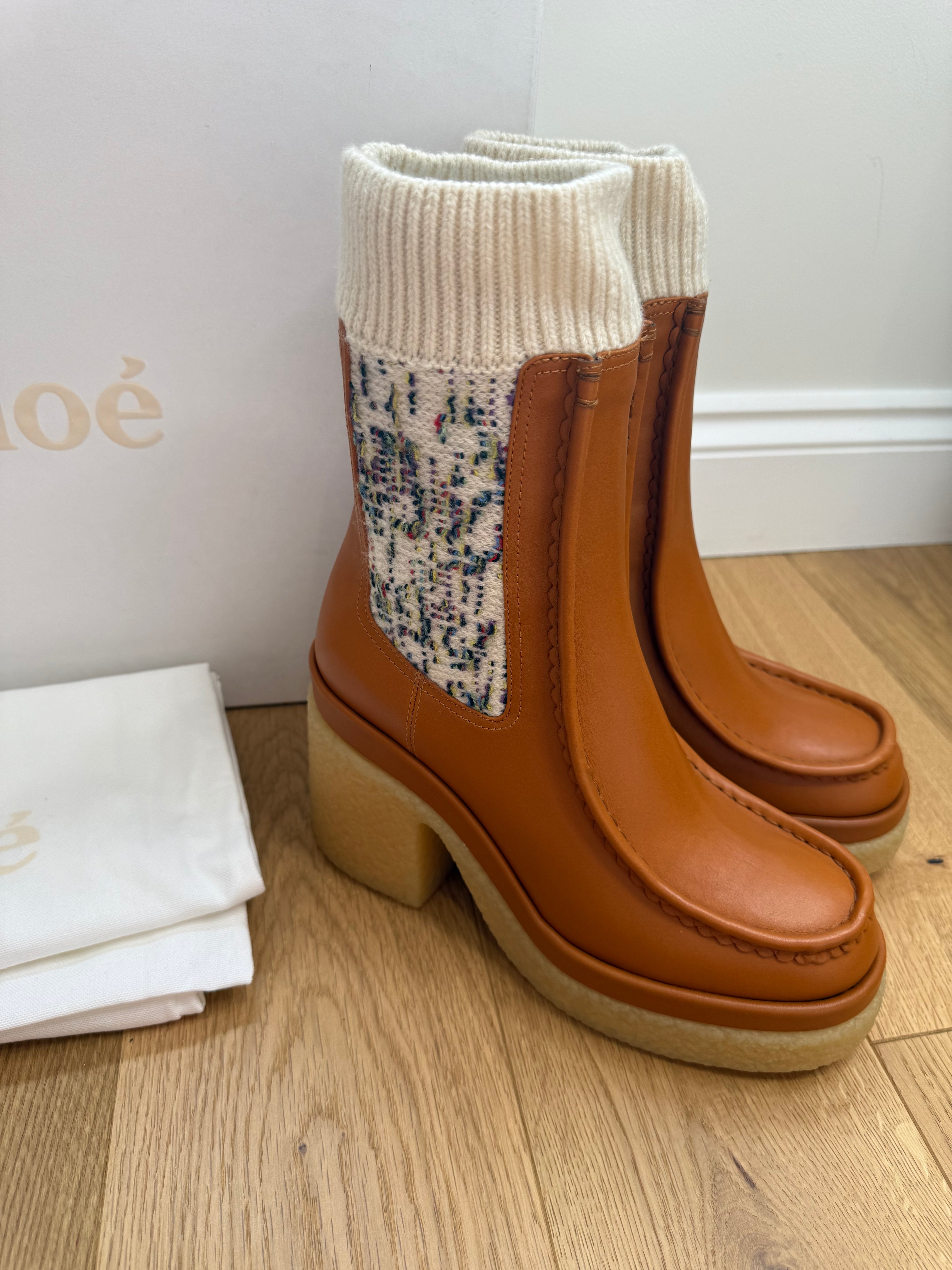 New Chloe Jamie Heeled Leather Cashmere Sock Boots in Tan