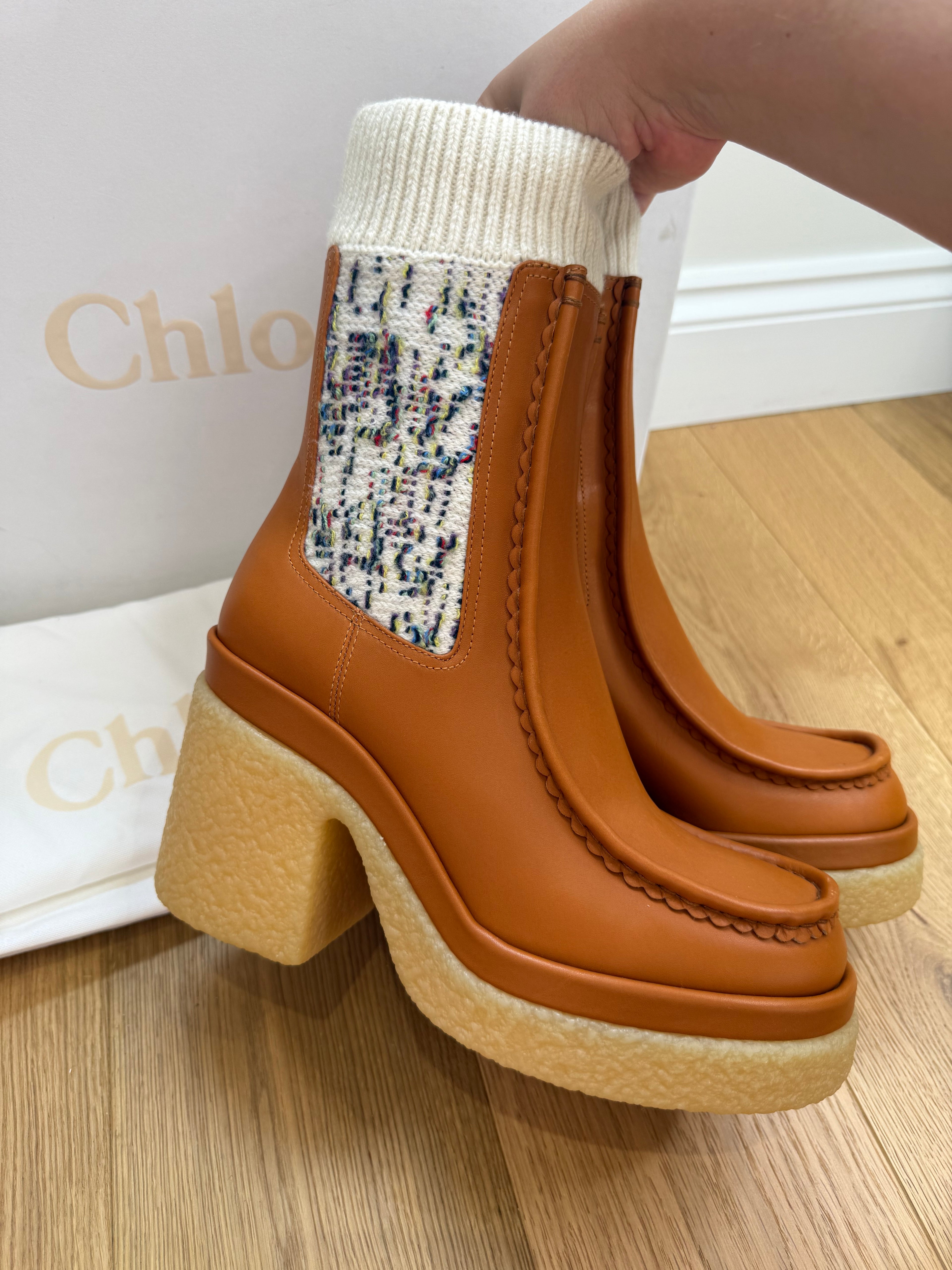 New Chloe Jamie Heeled Leather Cashmere Sock Boots in Tan